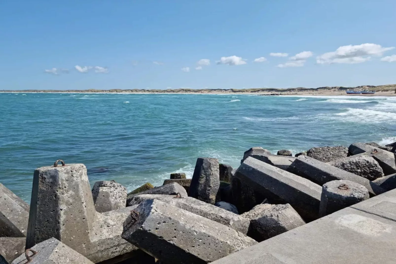 Strandurlaub mit Schaukel-Wasserblick