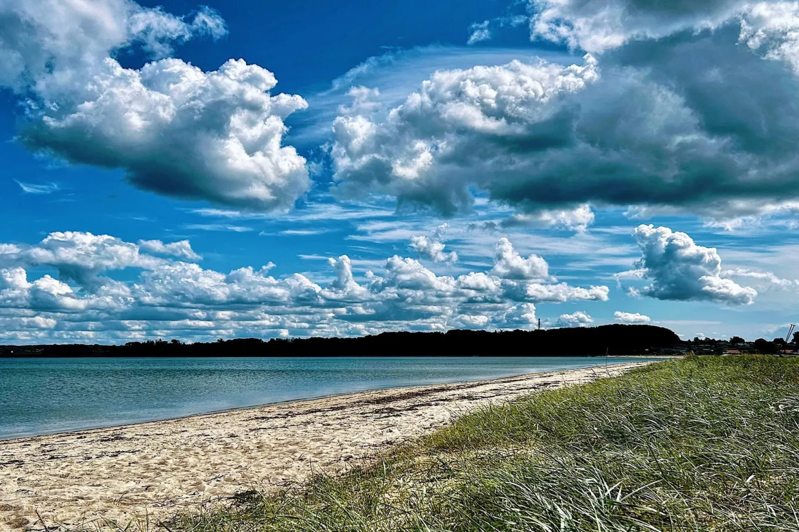 Refuge moderne au bord de l'eau -- By Traum Ferienwohnungen-Vue sur l'eau