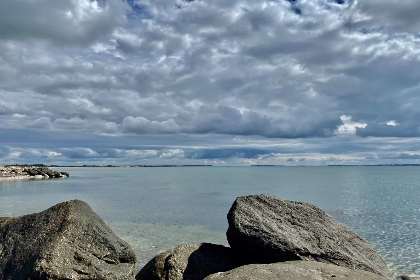 Rustic Retreat in Gettrup - By Traum Ferienwohnungen-Water view