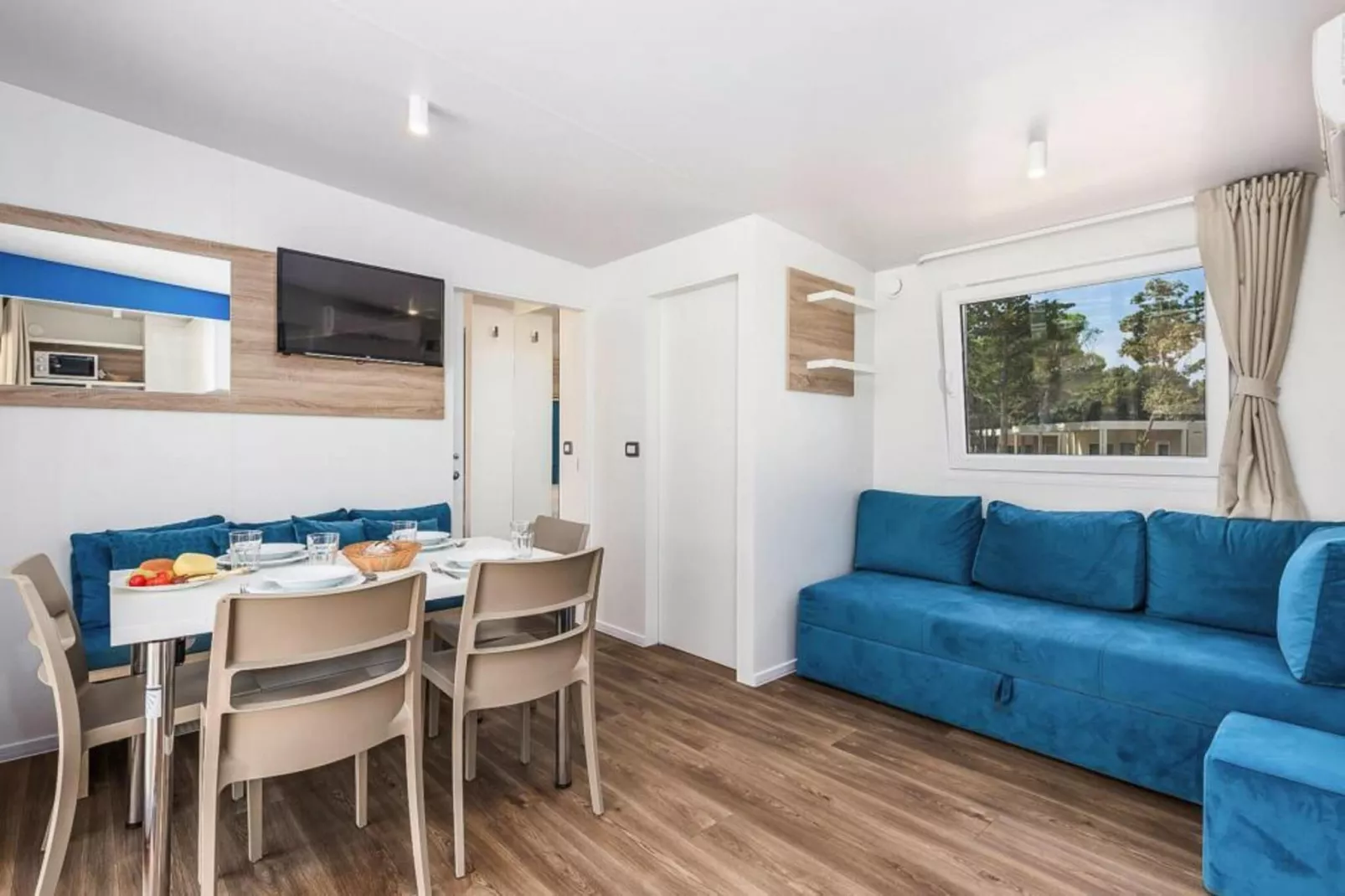 Mobile Homes Strasko Novalja Olive 34 qm für 5 Pers-Salle à manger