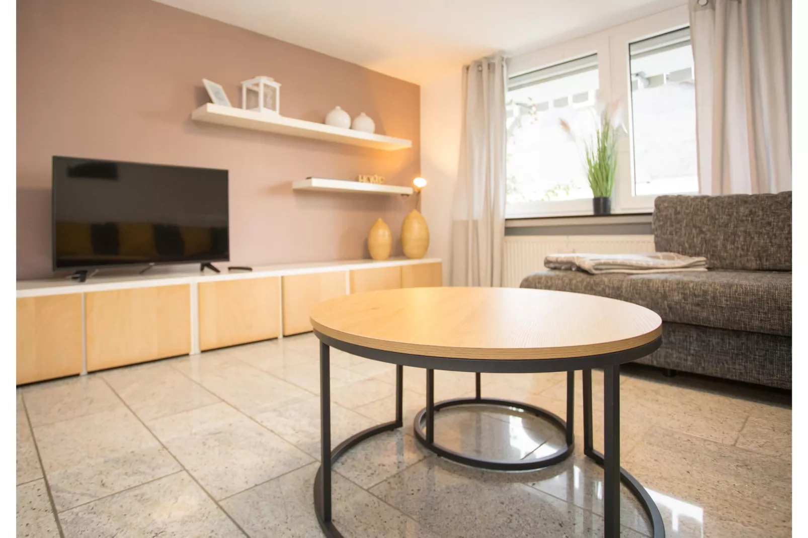 Neuastenberger Straße 4 - Neuastenberg-Salon