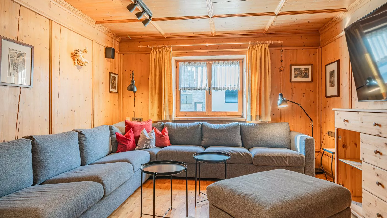 Maria Rose XL-Wohnzimmer