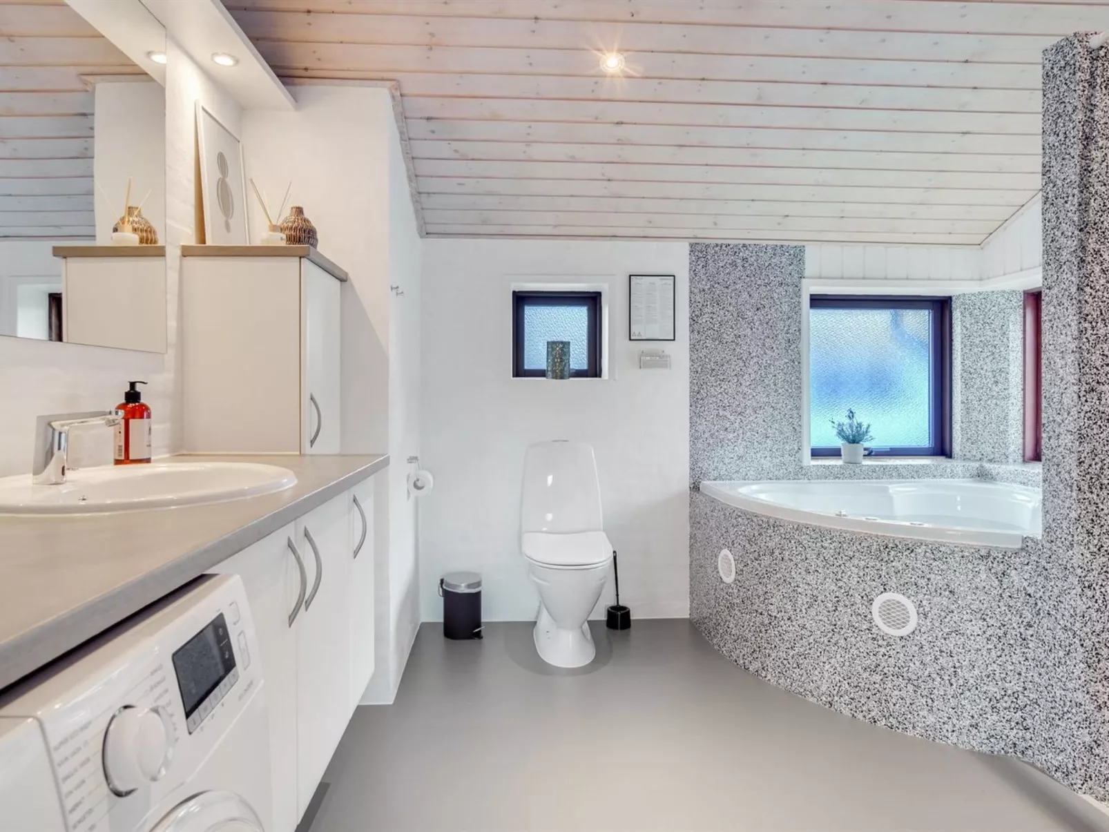 "Sirpa" - 1km from the sea