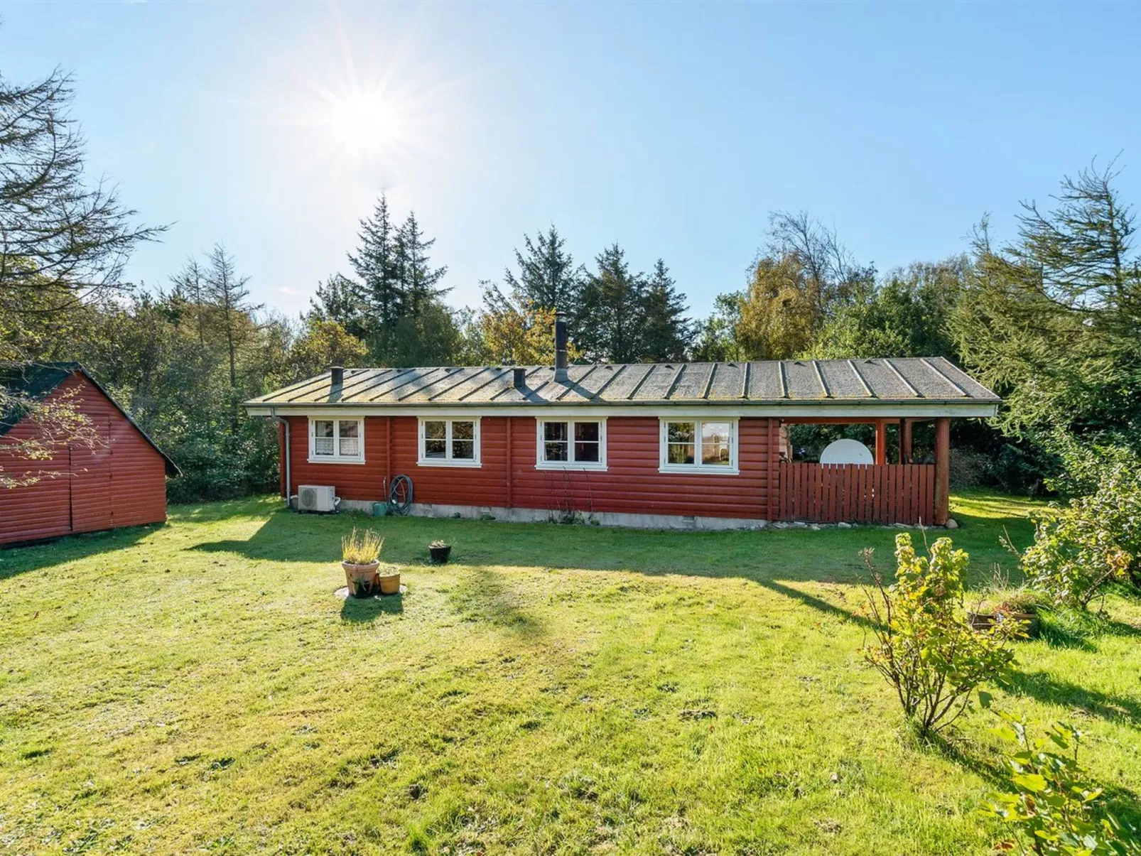 "Thrine" - 100m to the fjord