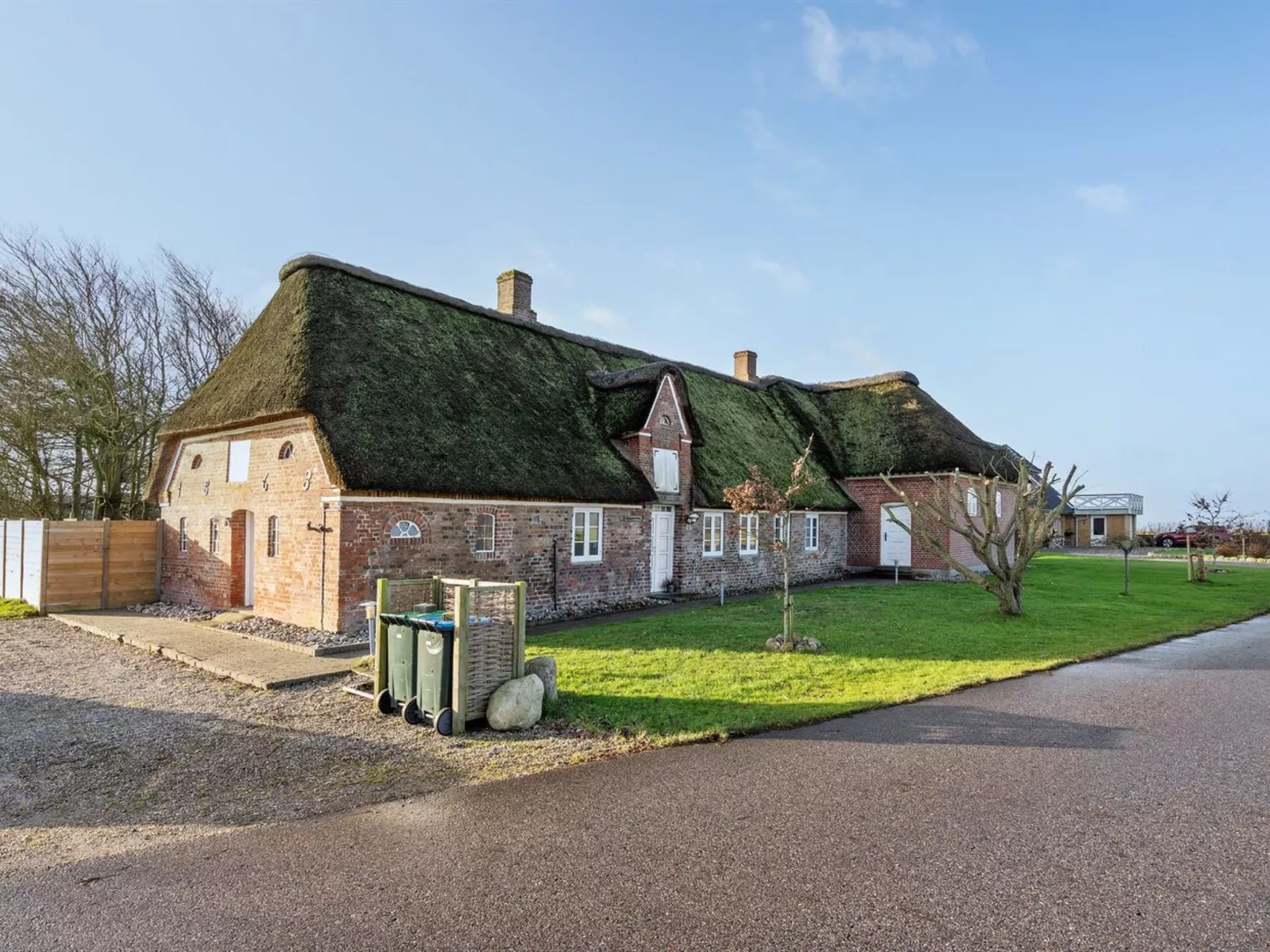 "Anje" - 16km from the sea