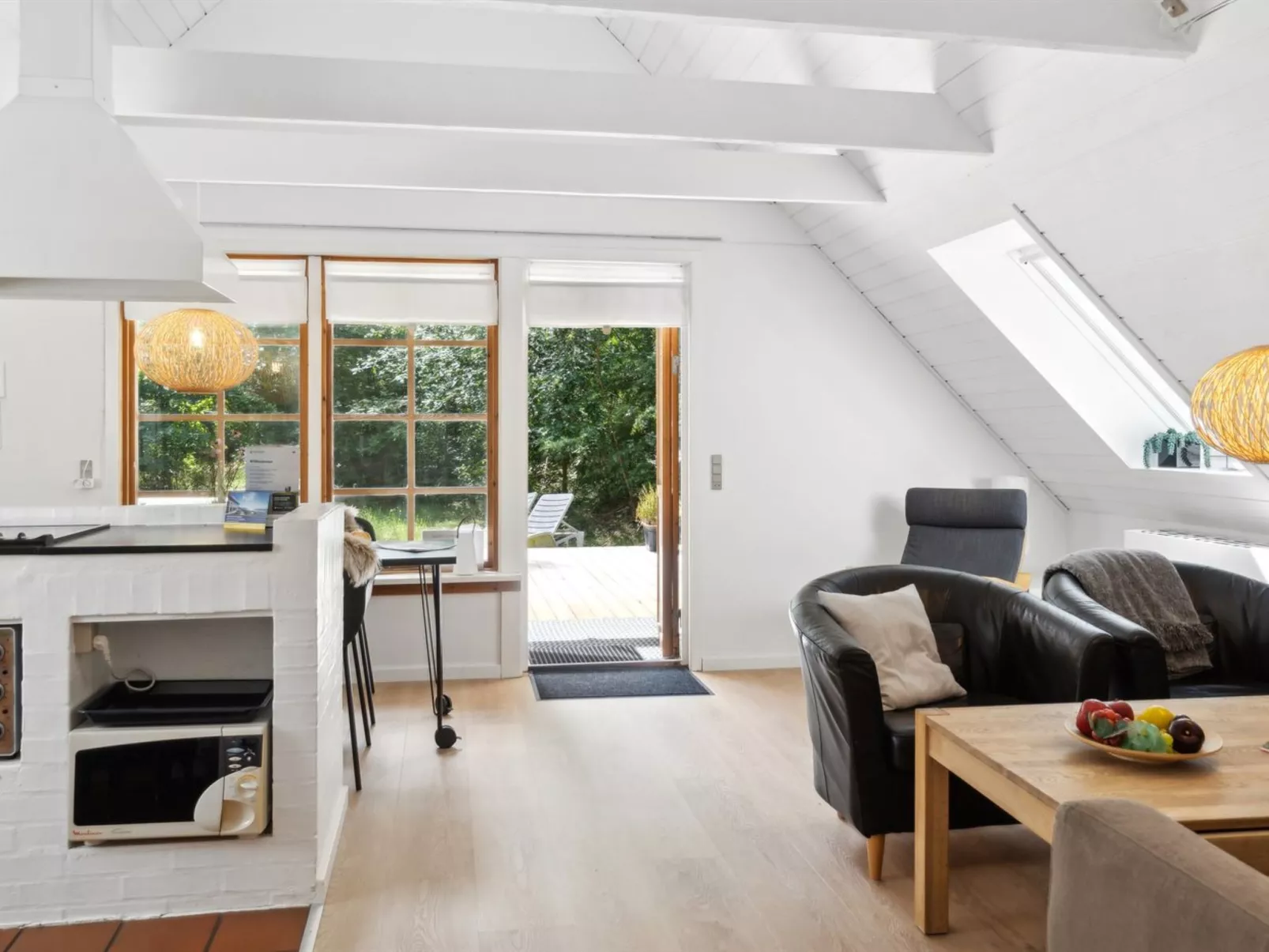 "Jörn" - 800m from the sea