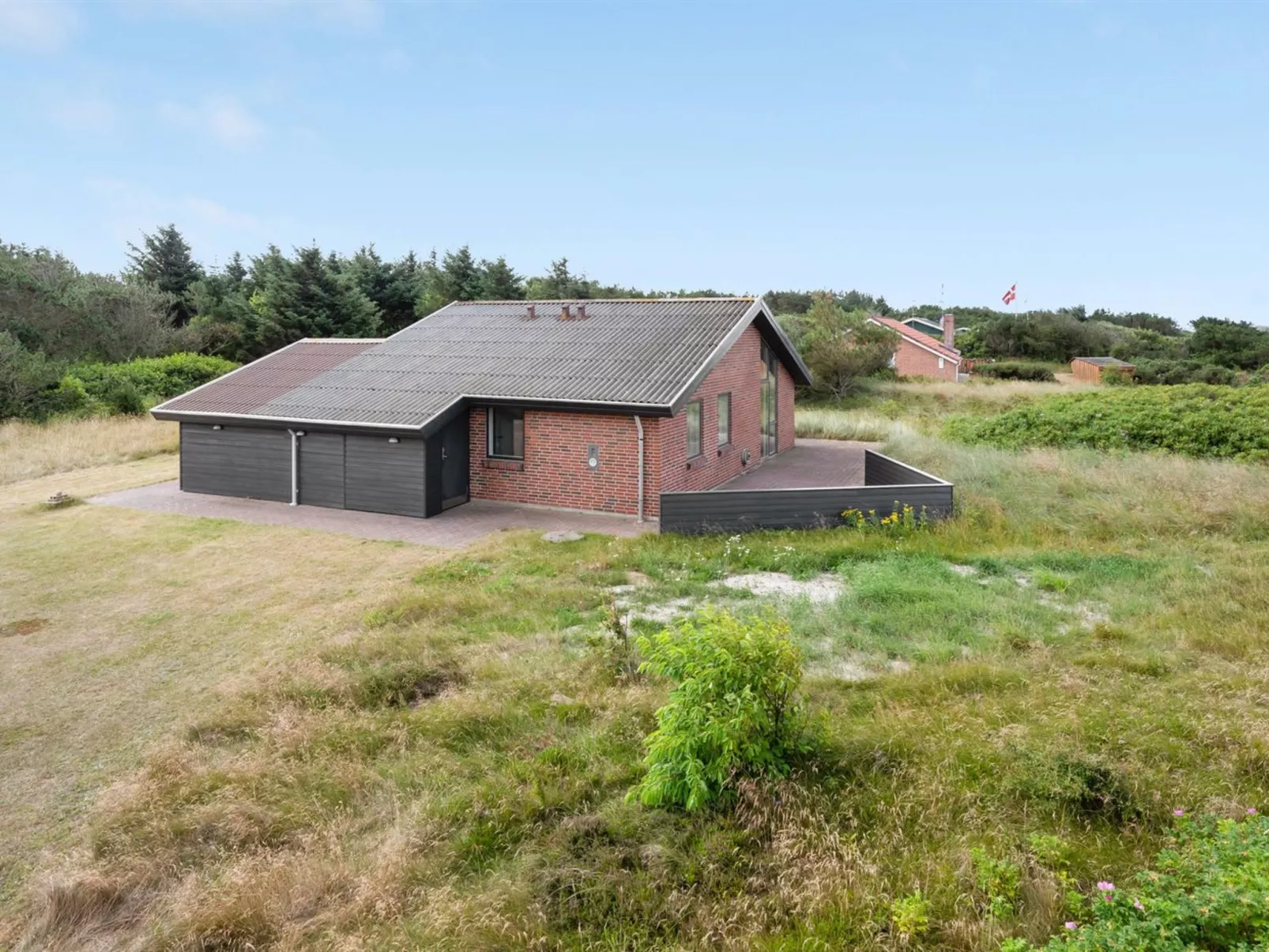 "Mert" - 1.2km from the sea