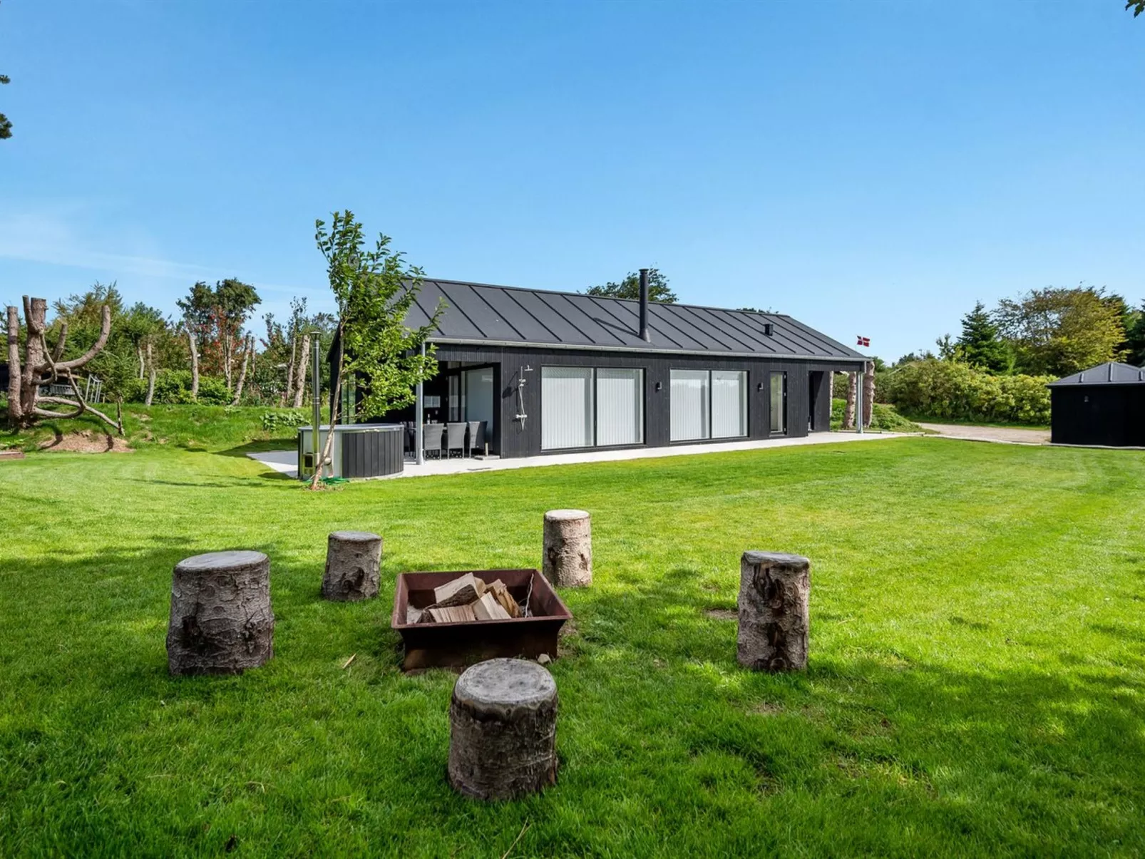 "Elso" - 600m to the fjord