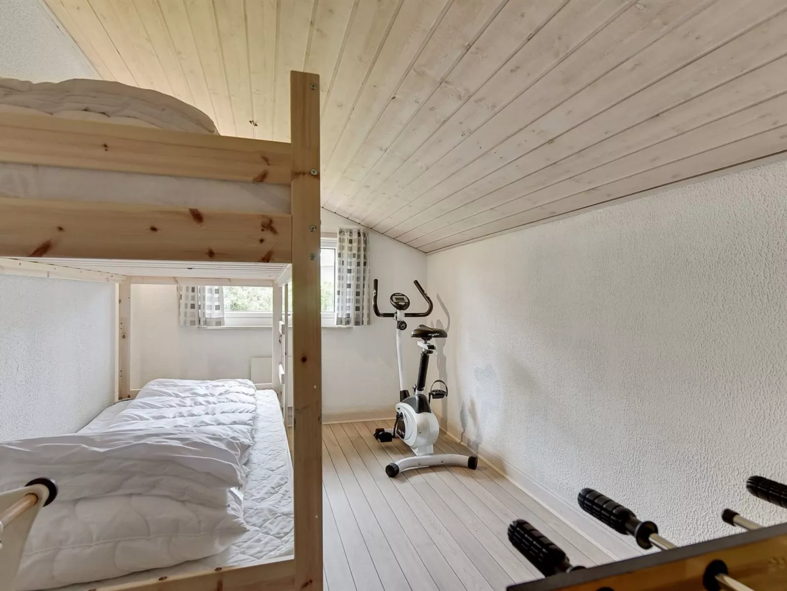 "Ameline" - 500m to the fjord-Drinnen