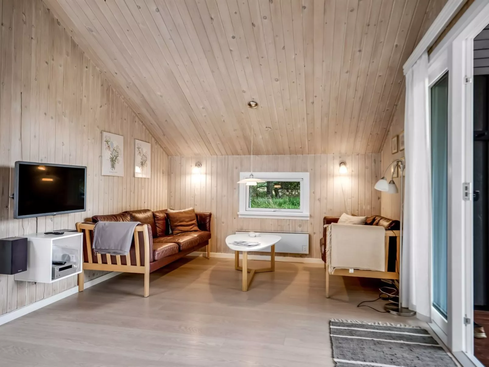 "Gerlinde" - 600m from the sea