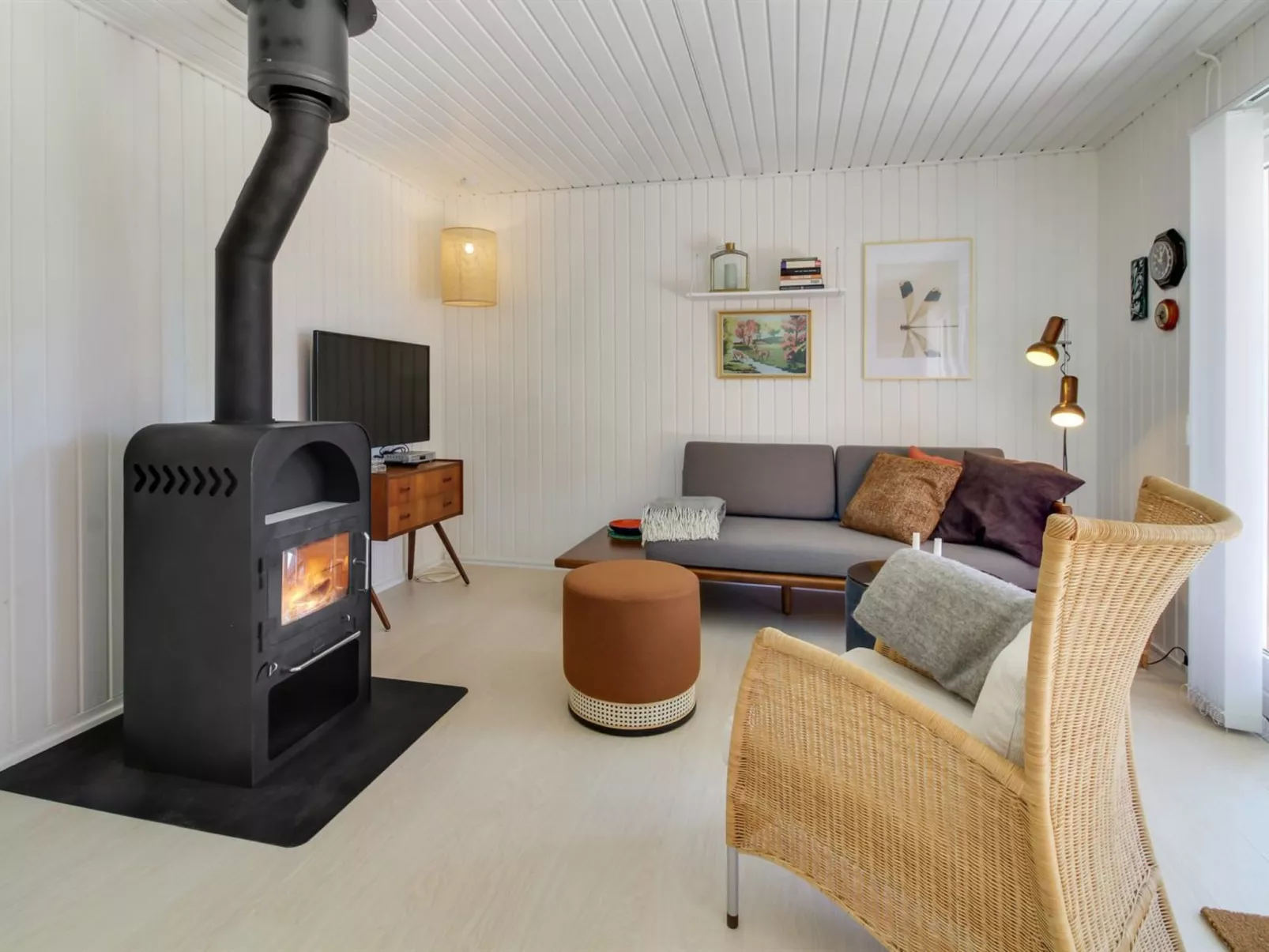 "Aulikki" - 900m from the sea-Drinnen