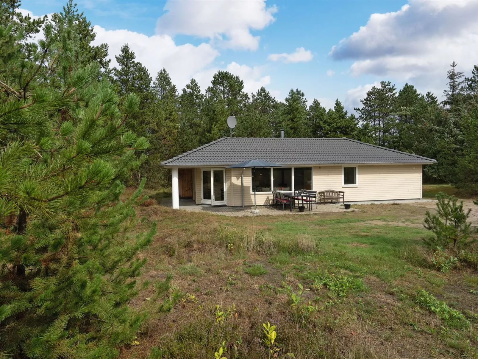 "Micke" - 3.2km from the sea-Dehors