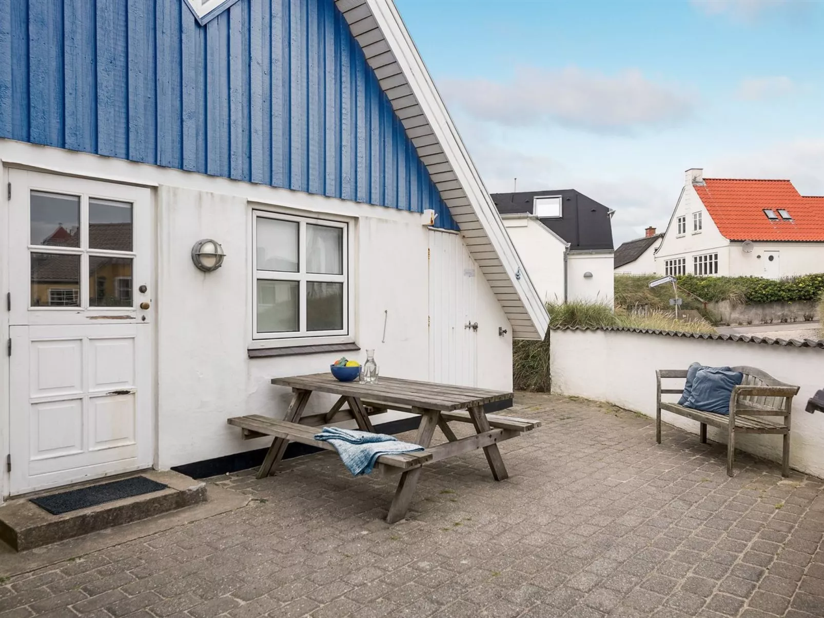 "Hillegonde" - 84m from the sea