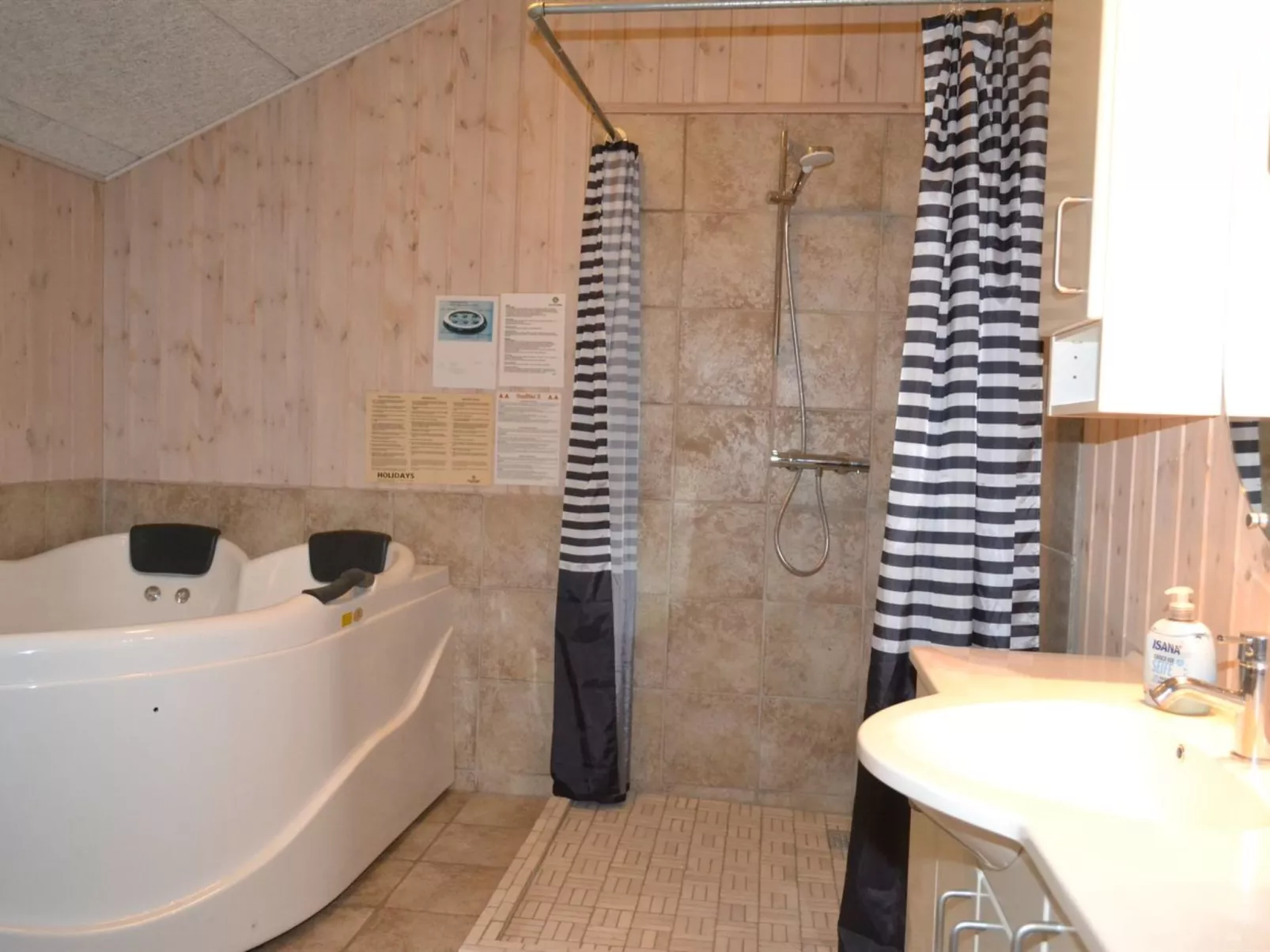 "Jonas" - 2.4km from the sea