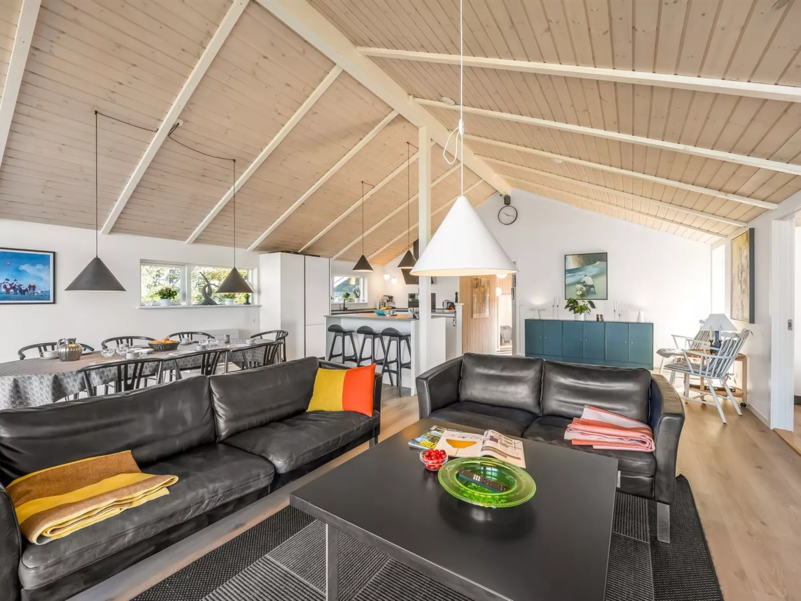 "Elna" - 400m from the sea