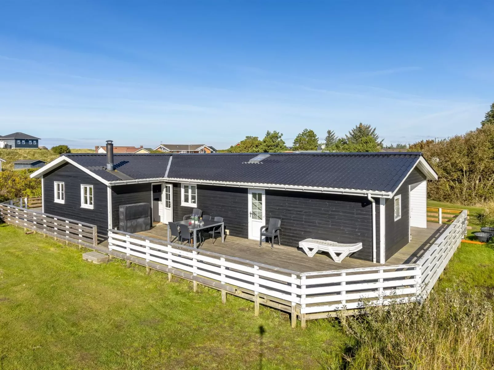 "Aika" - 500m from the sea-Outside