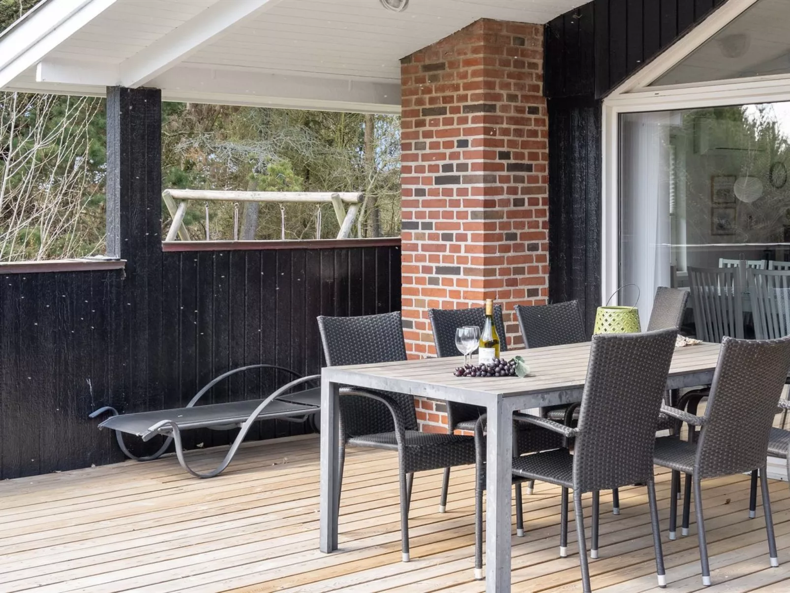 "Mikaela" - 1km from the sea