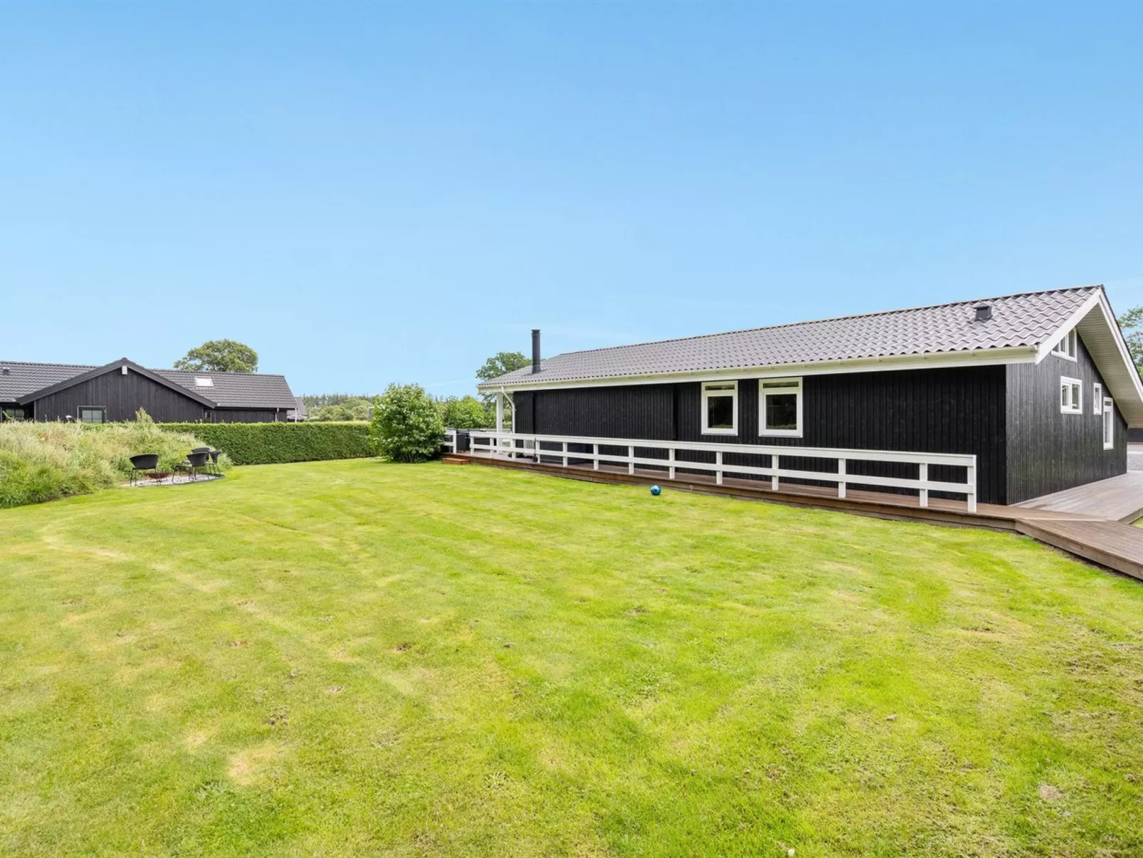 "Darja" - 300m from the sea