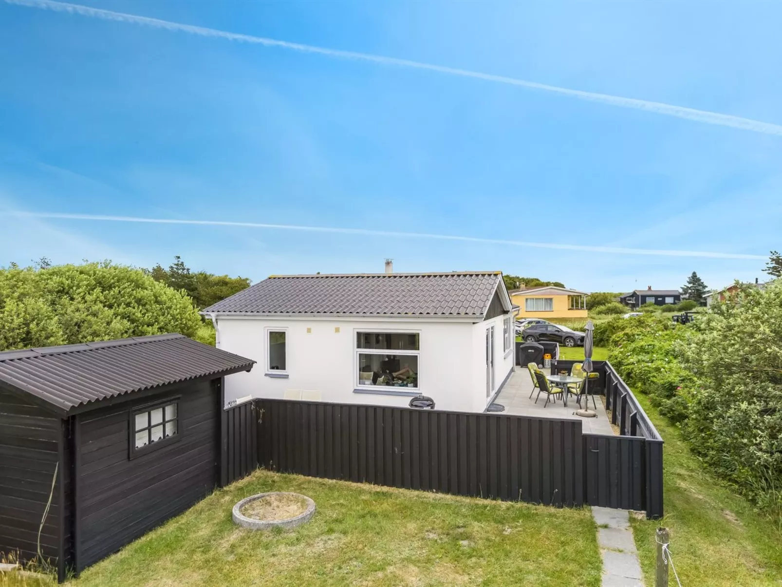 "Pupa" - 500m from the sea-Draußen