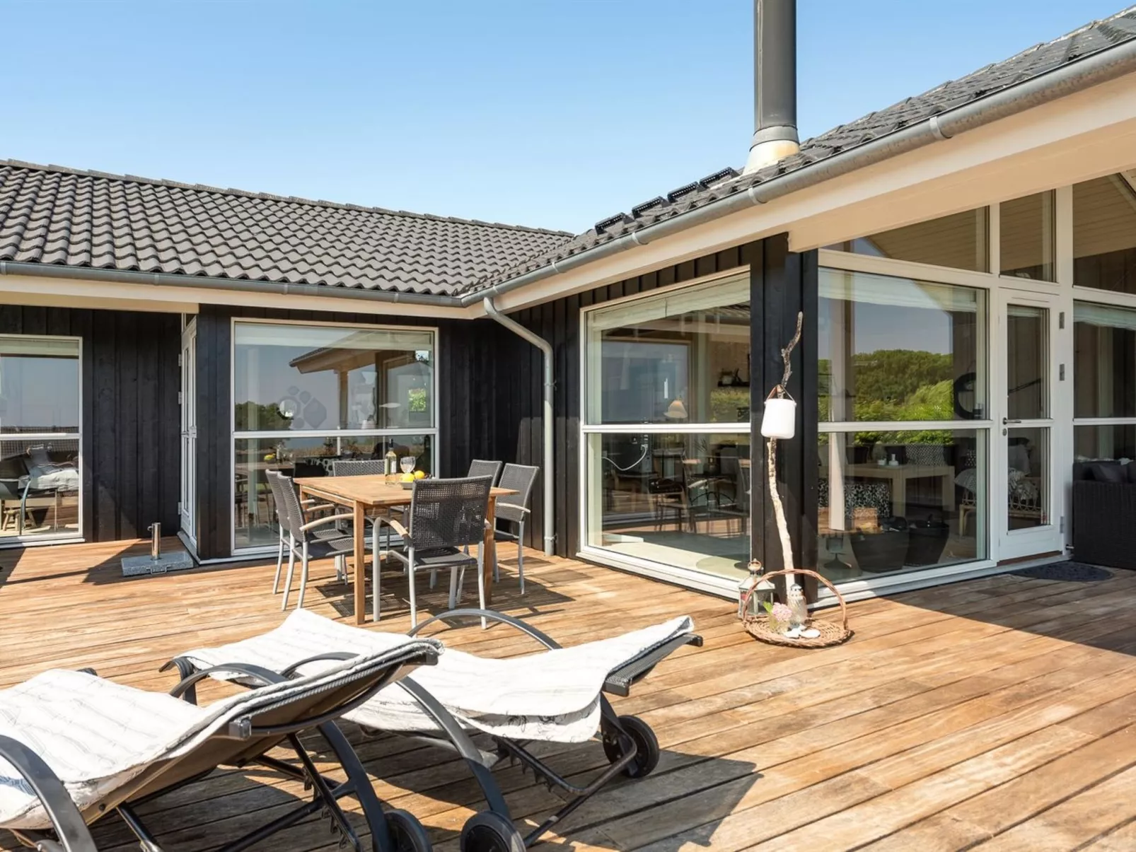 "Fridtjof" - 100m from the sea