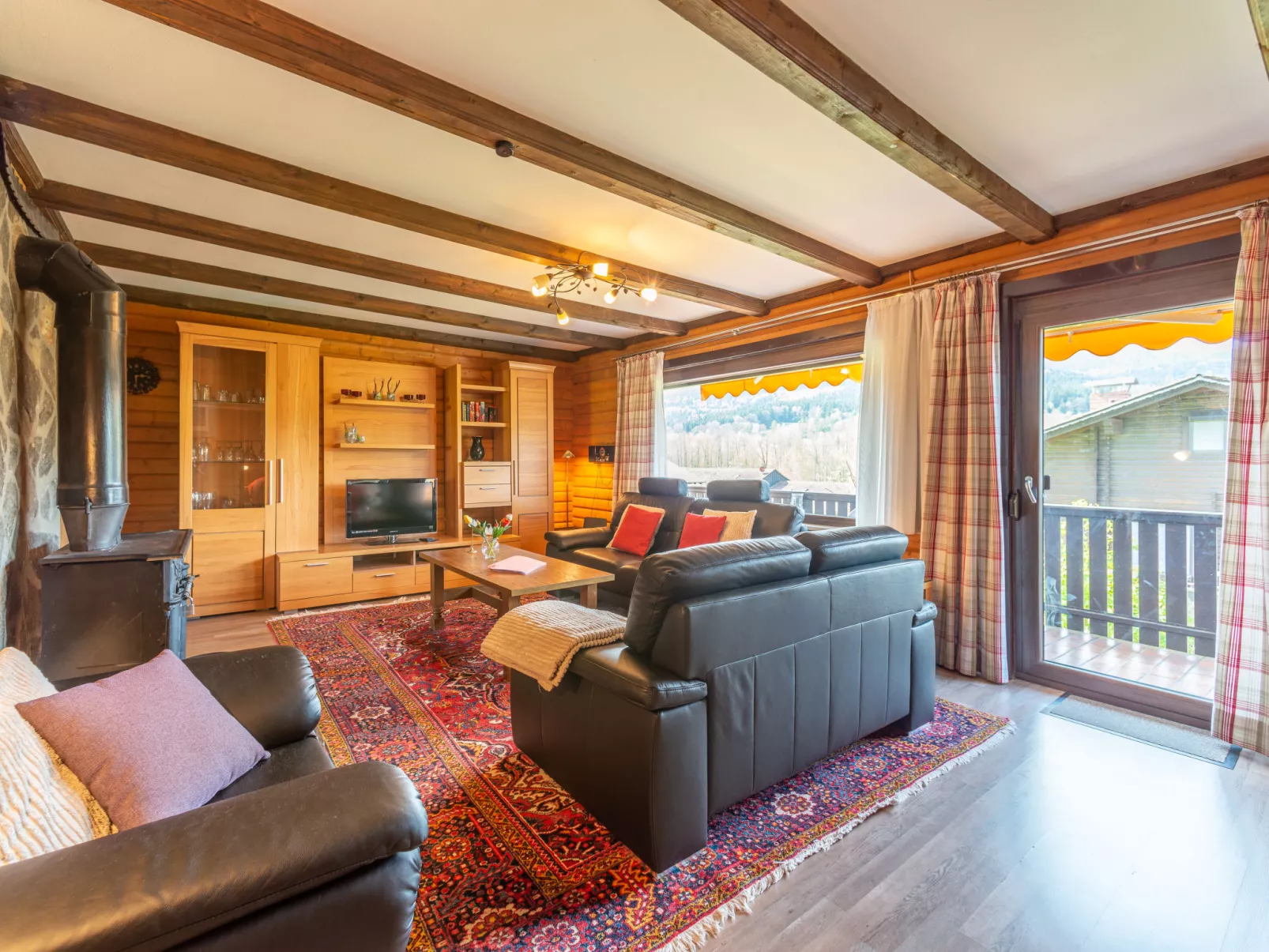 Am Hohen Bogen-Drinnen