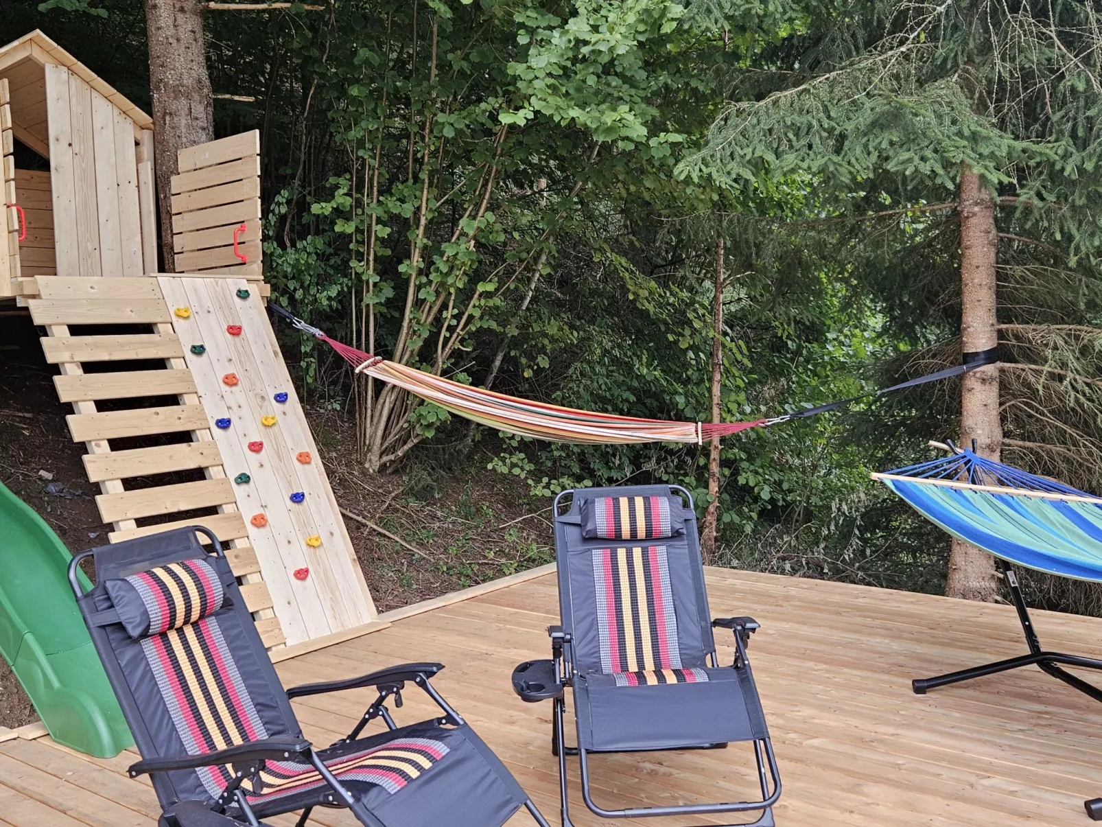 The Orange Apartment-Draußen