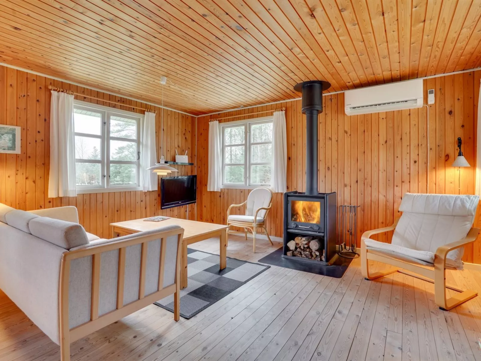 "Gizelle" - 1.5km from the sea-Dedans