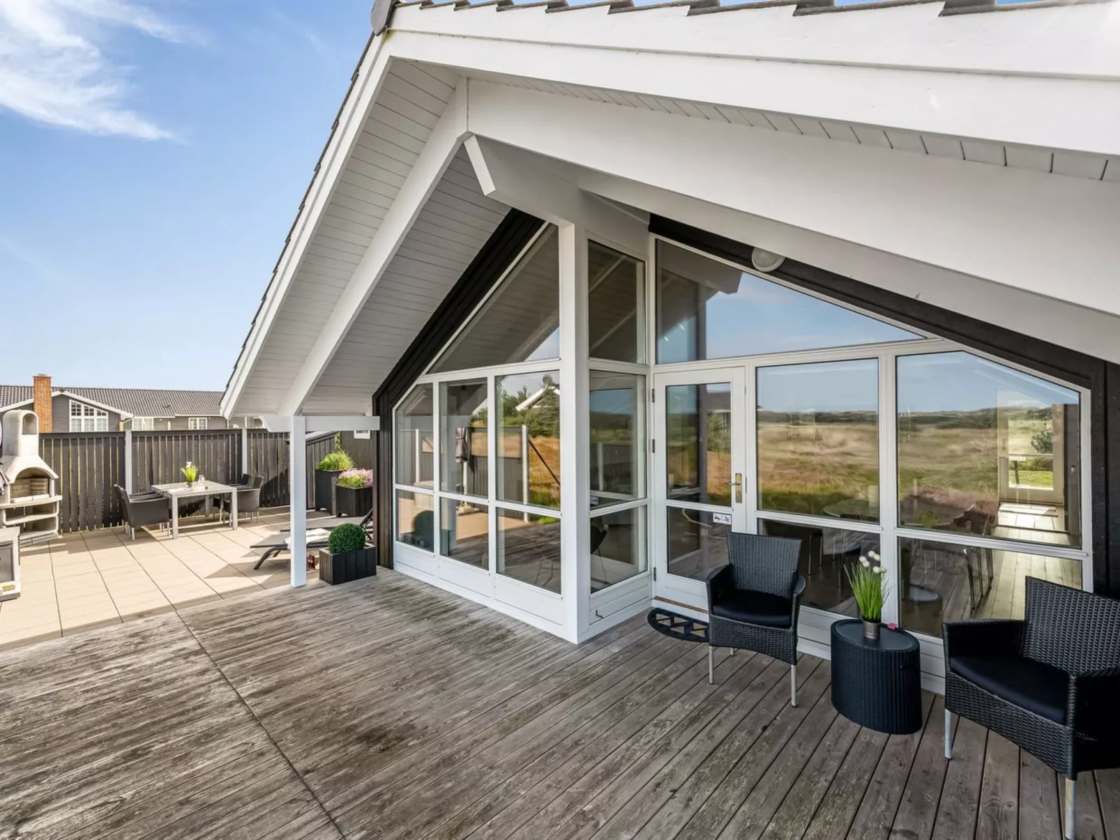 "Christan" - 1.2km from the sea