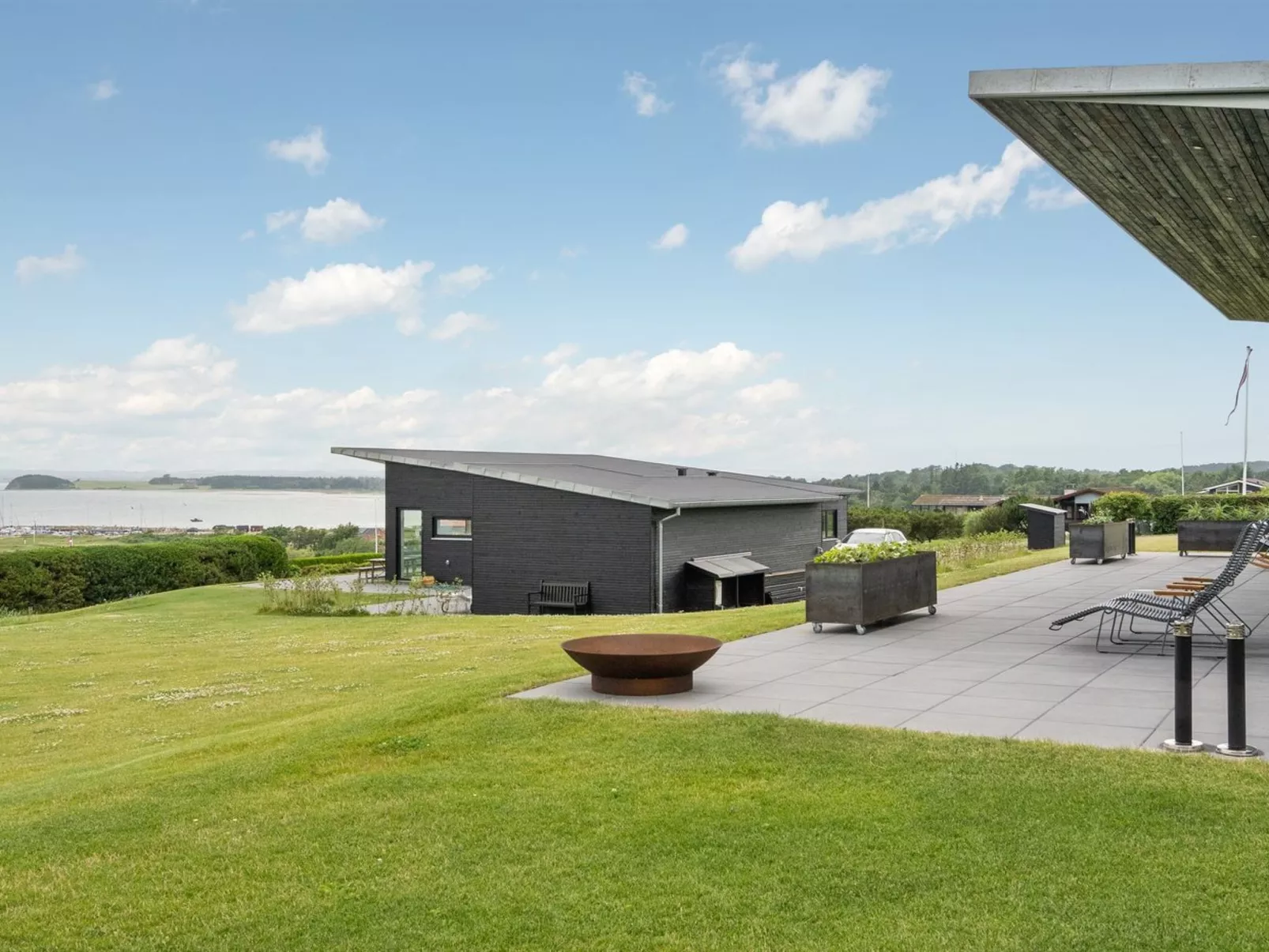 "Alyna" - 200m from the sea