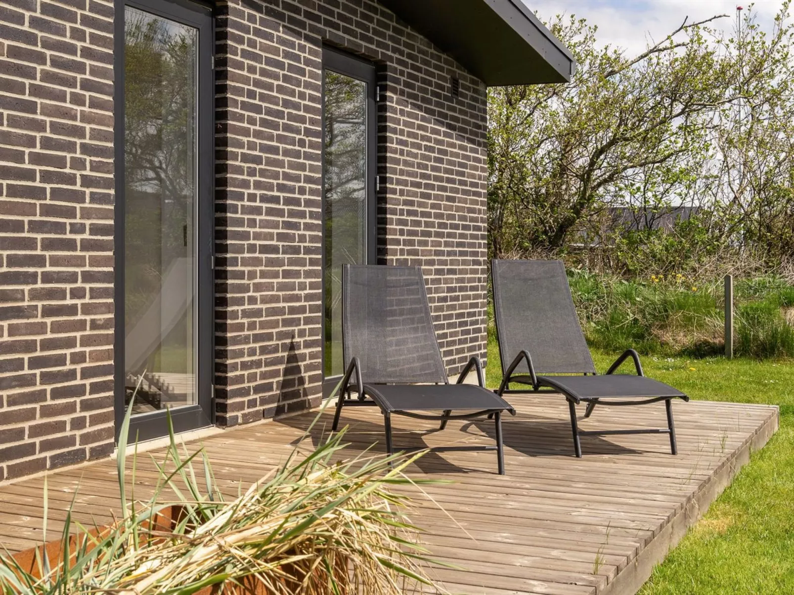 "Dietke" - 650m from the sea-Draußen