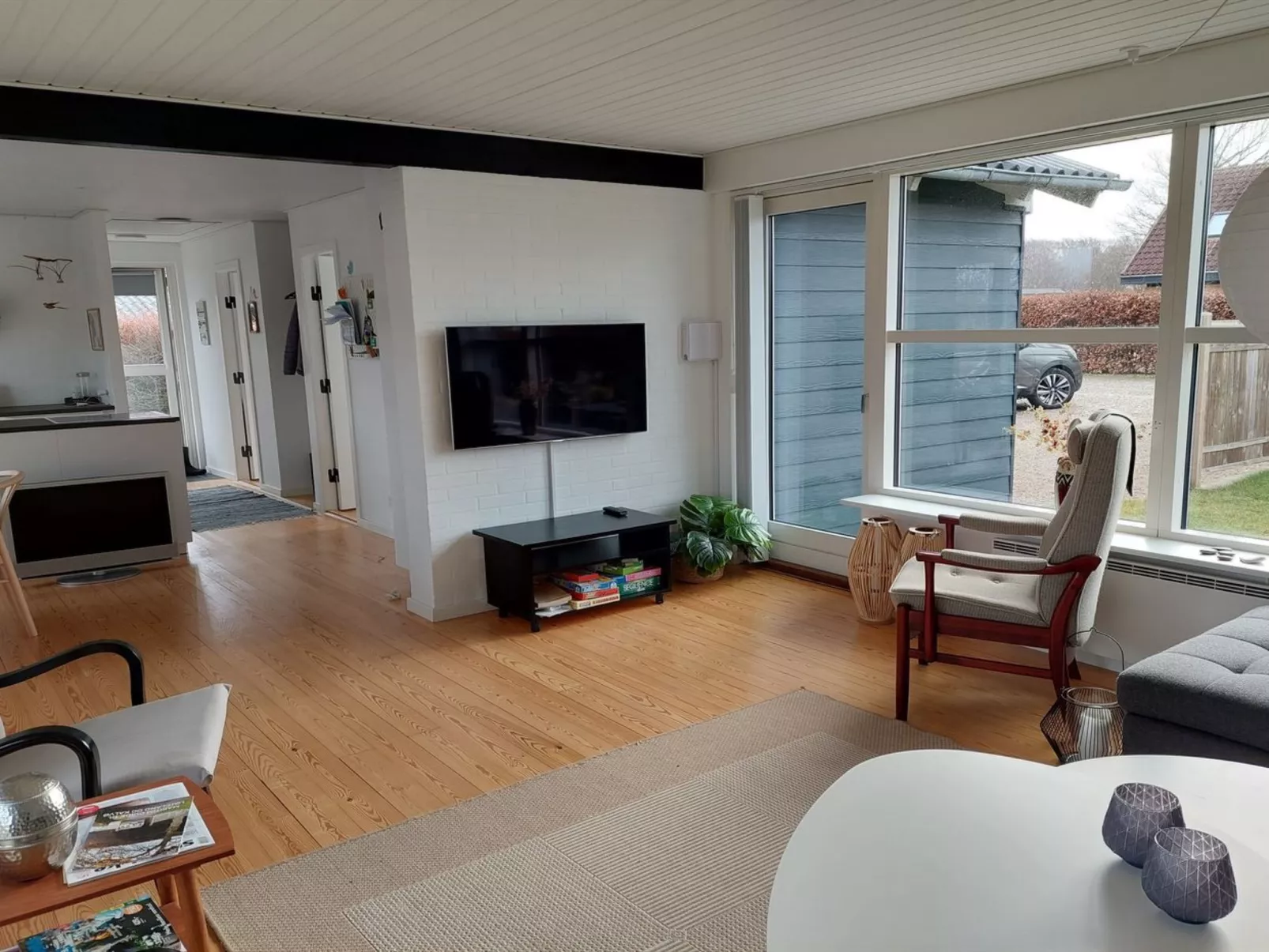 "Greth" - 500m from the sea