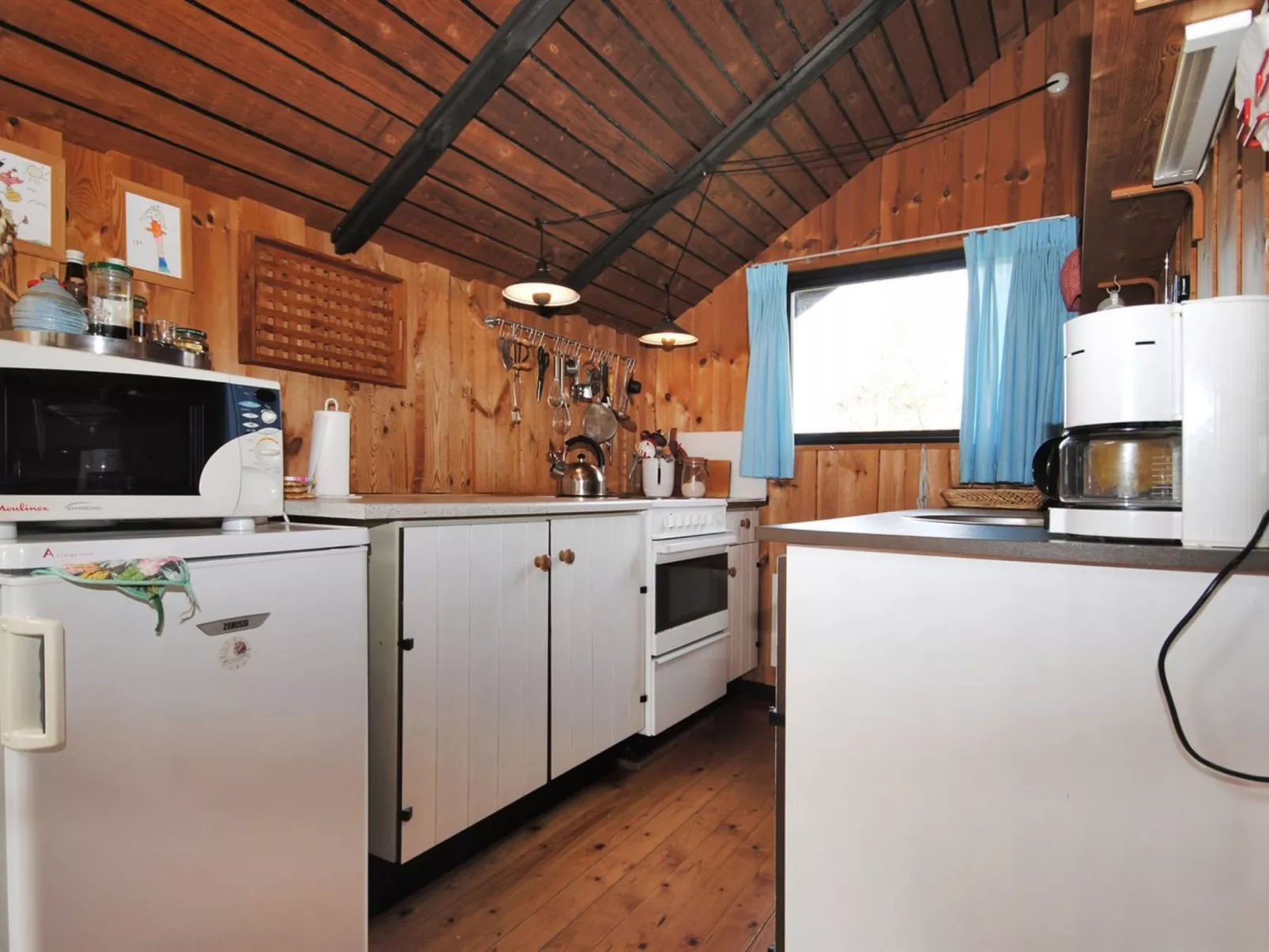 "Deni" - 4km from the sea-Drinnen