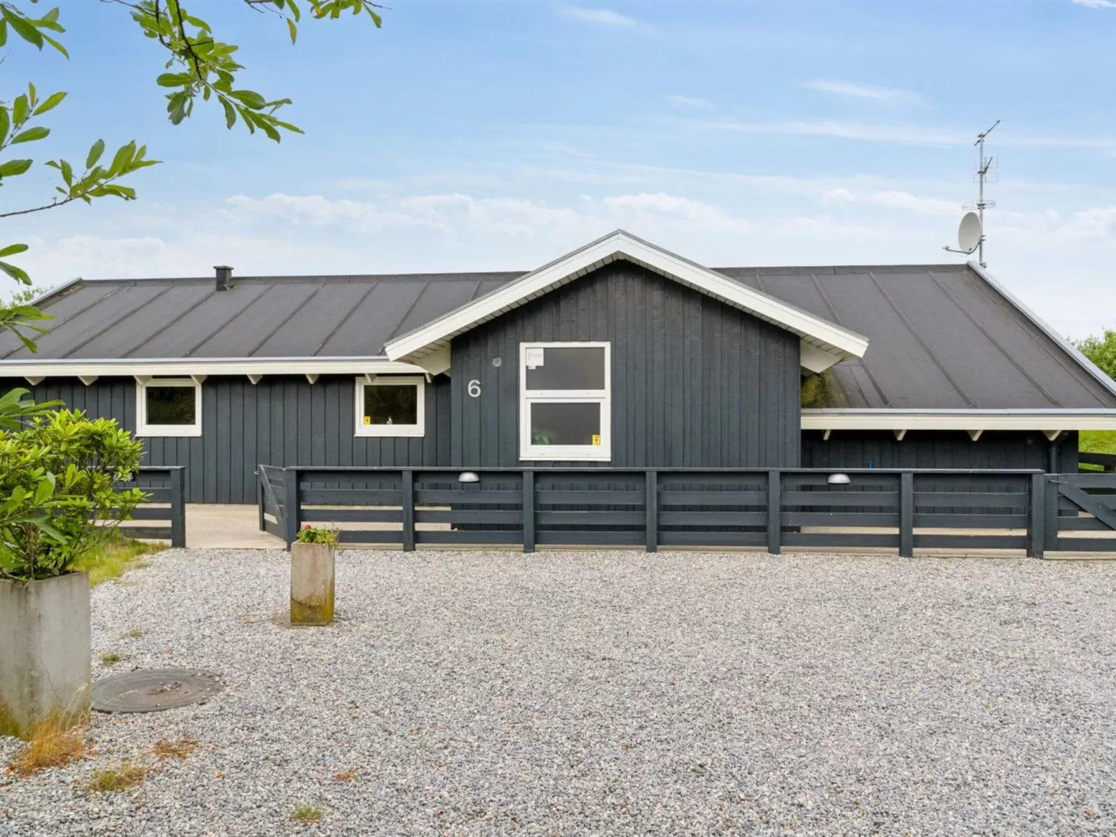 "Spurv" - 1.8km from the sea