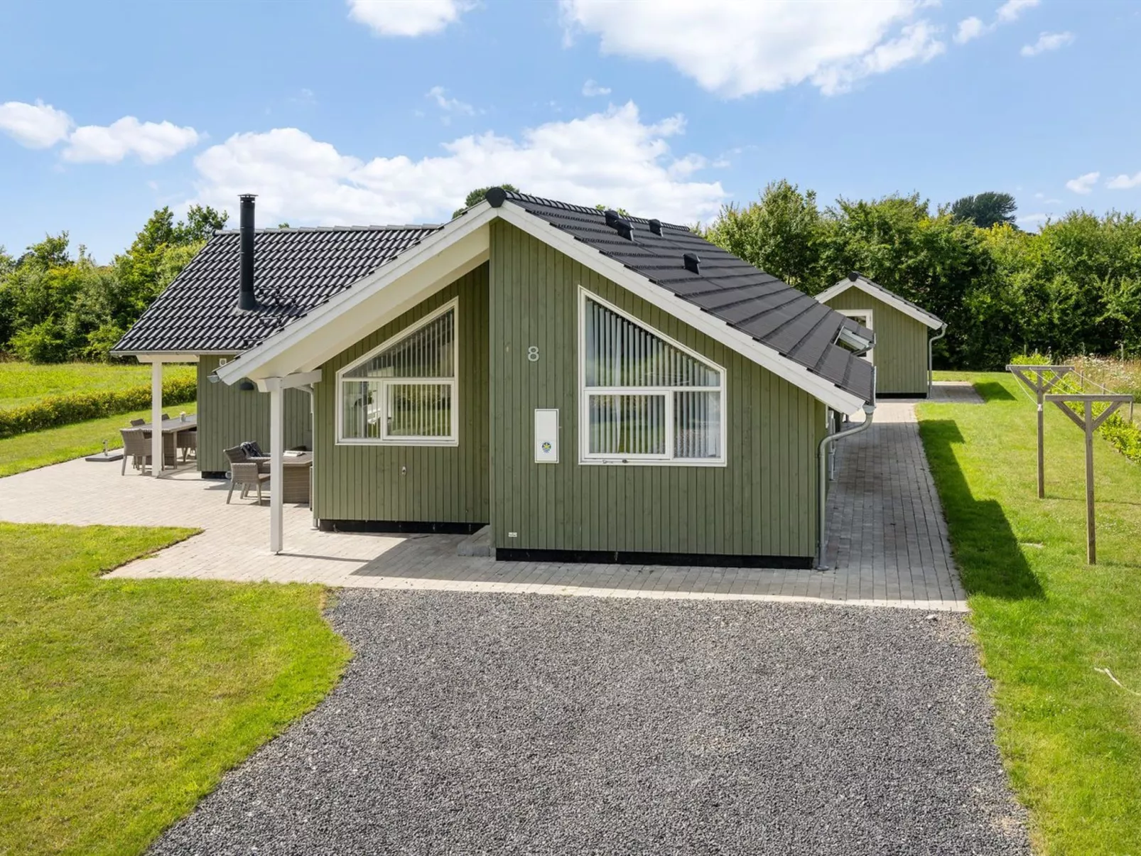 "Ano" - 950m from the sea