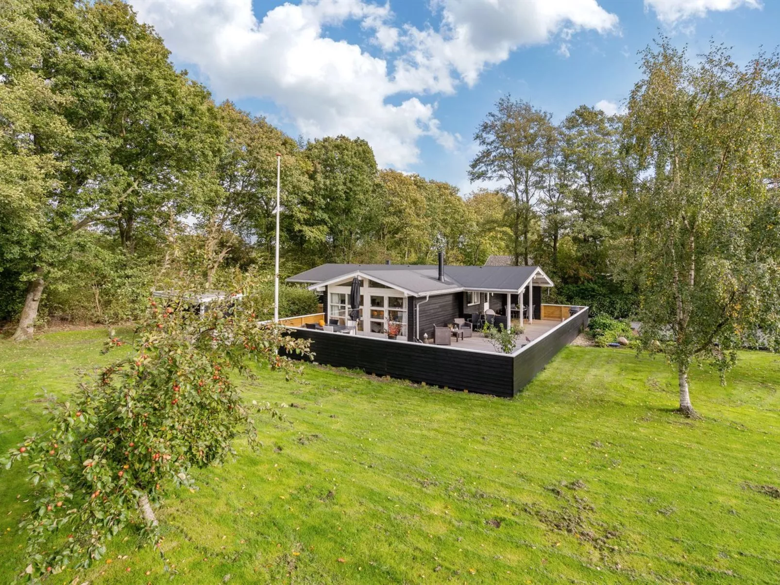 "Emmanuela" - 700m to the fjord