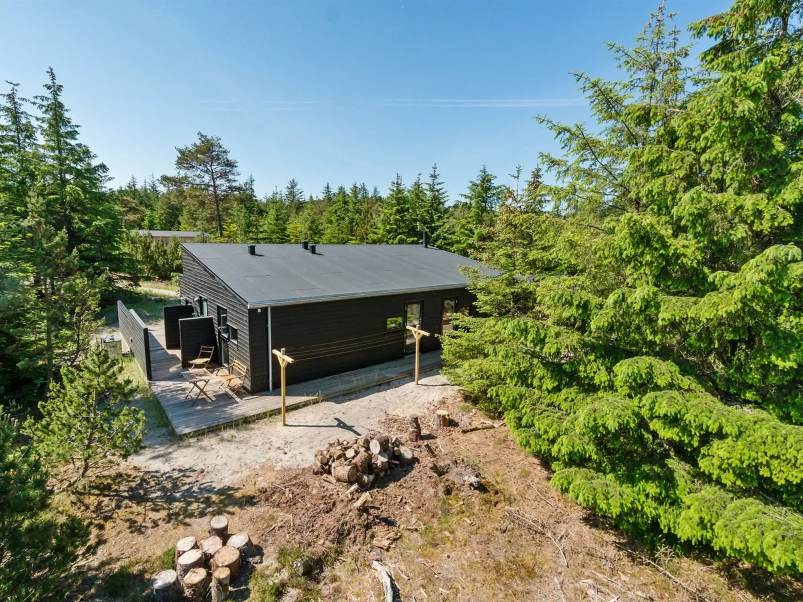 "Gunnor" - 1.3km from the sea