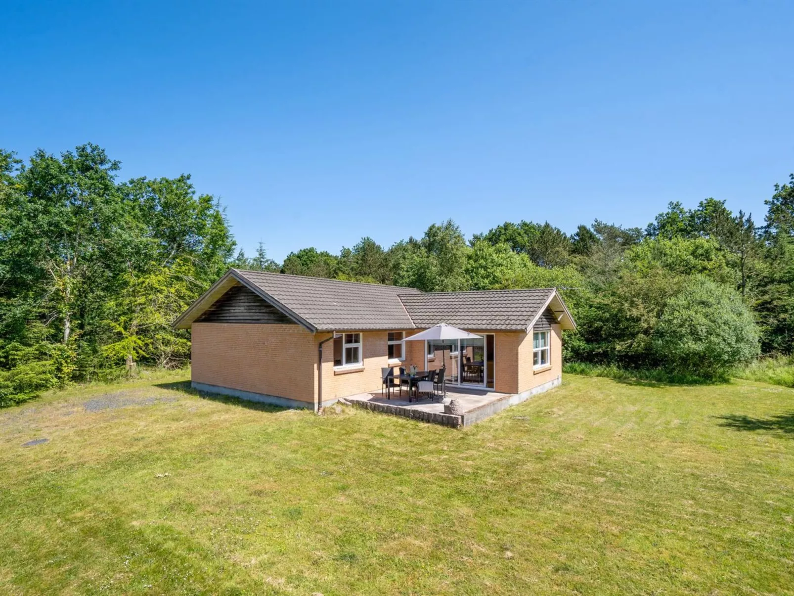 "Tille" - 700m to the fjord