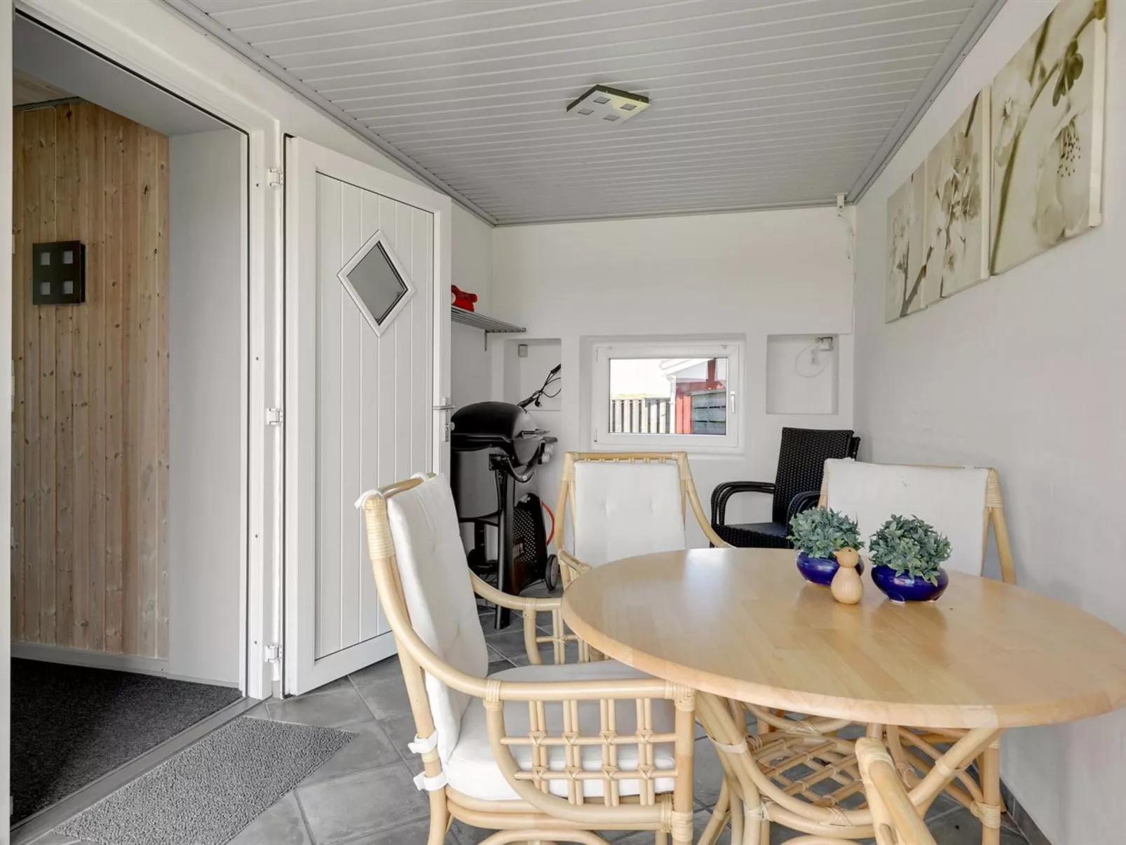 "Helfrida" - 350m from the sea-Inside