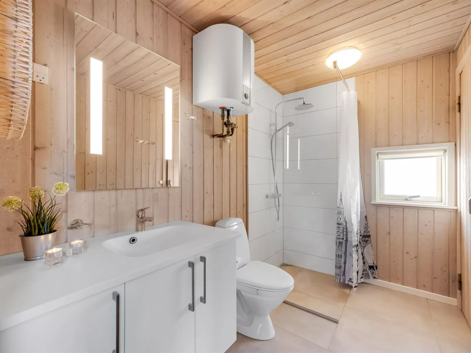 "Janni" - 250m from the sea