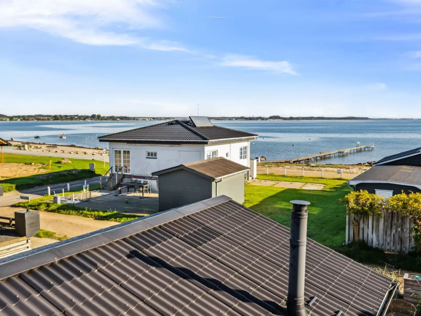 "Pedersen" - 50m from the sea