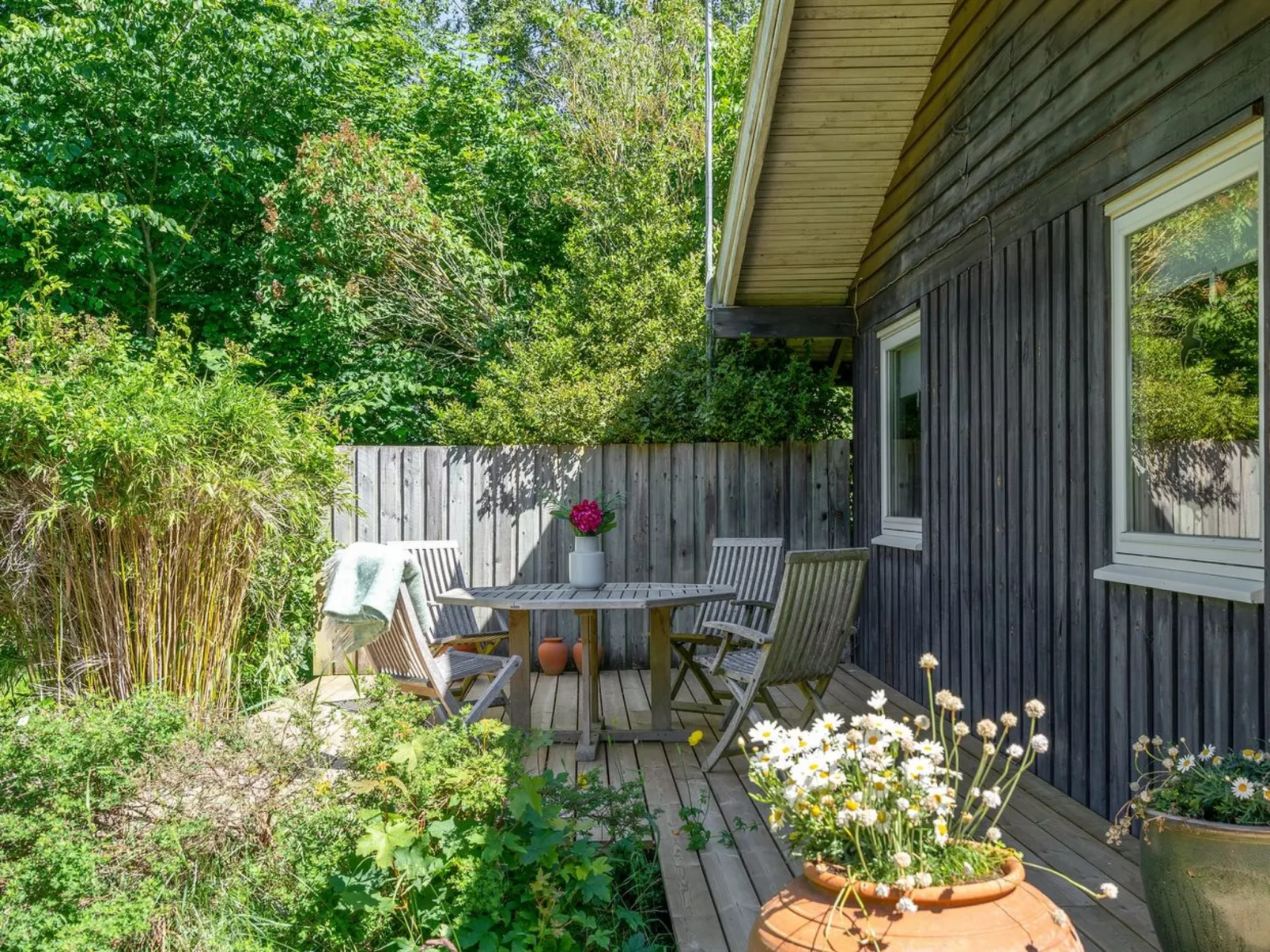 "Naira" - 1.8km from the sea