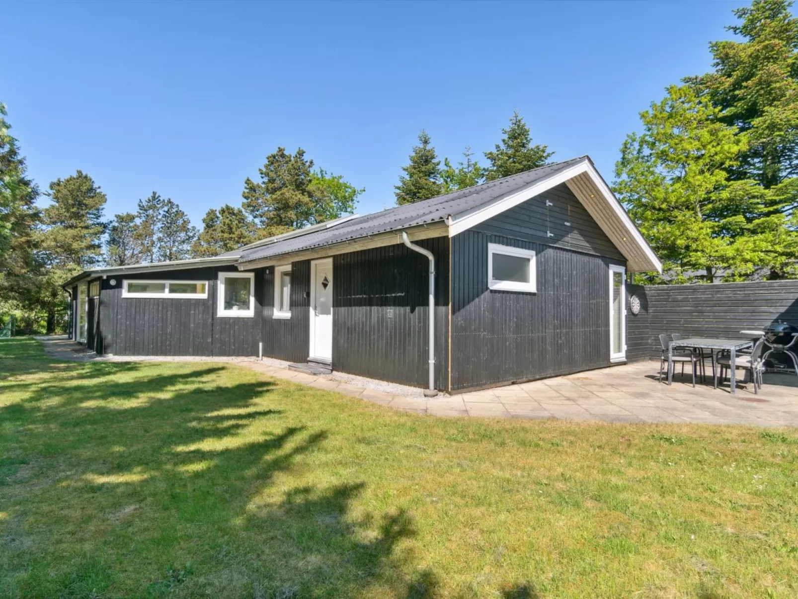 "Aud" - 300m from the sea