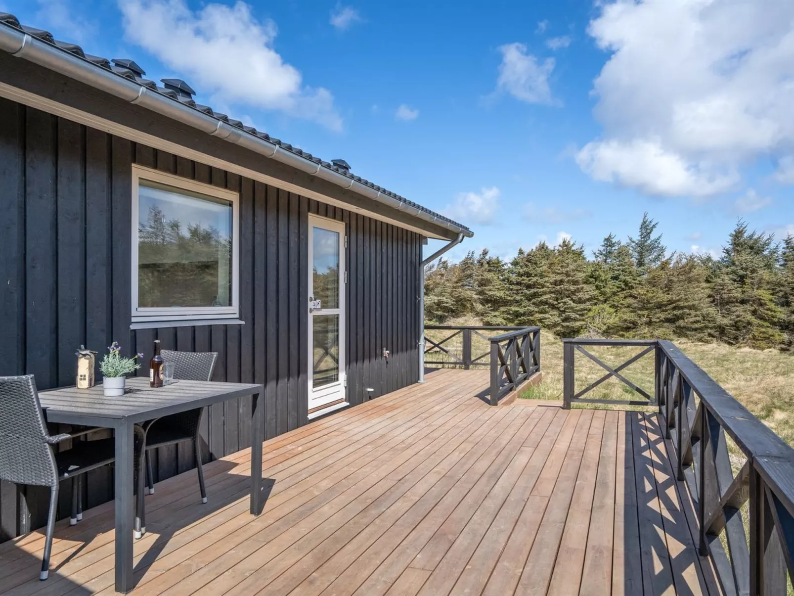 "Tayara" - 300m from the sea