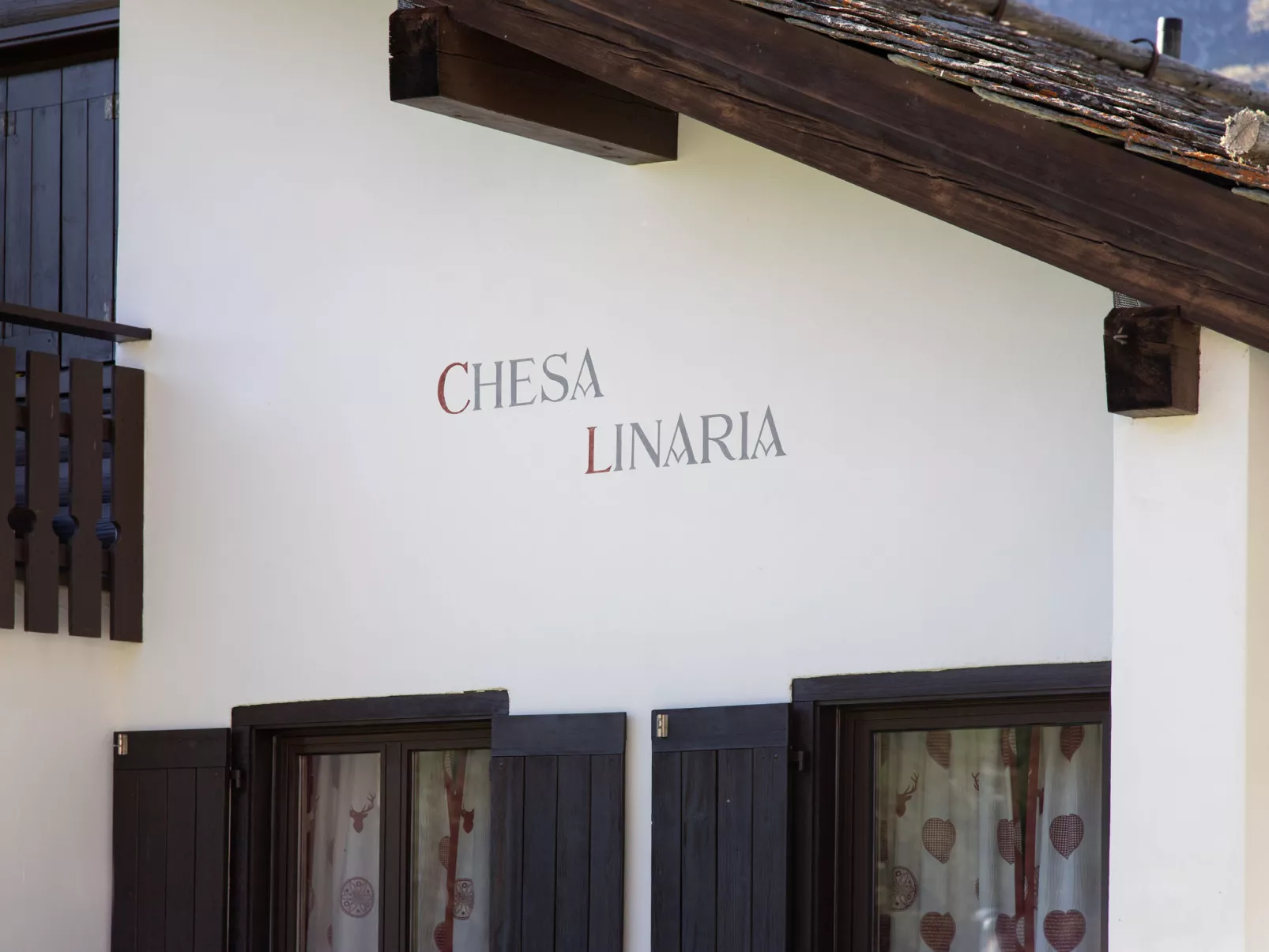 Chesa Linaria-Draußen