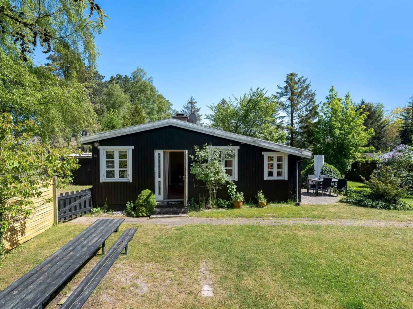 "Carly" - 100m from the sea-Draußen