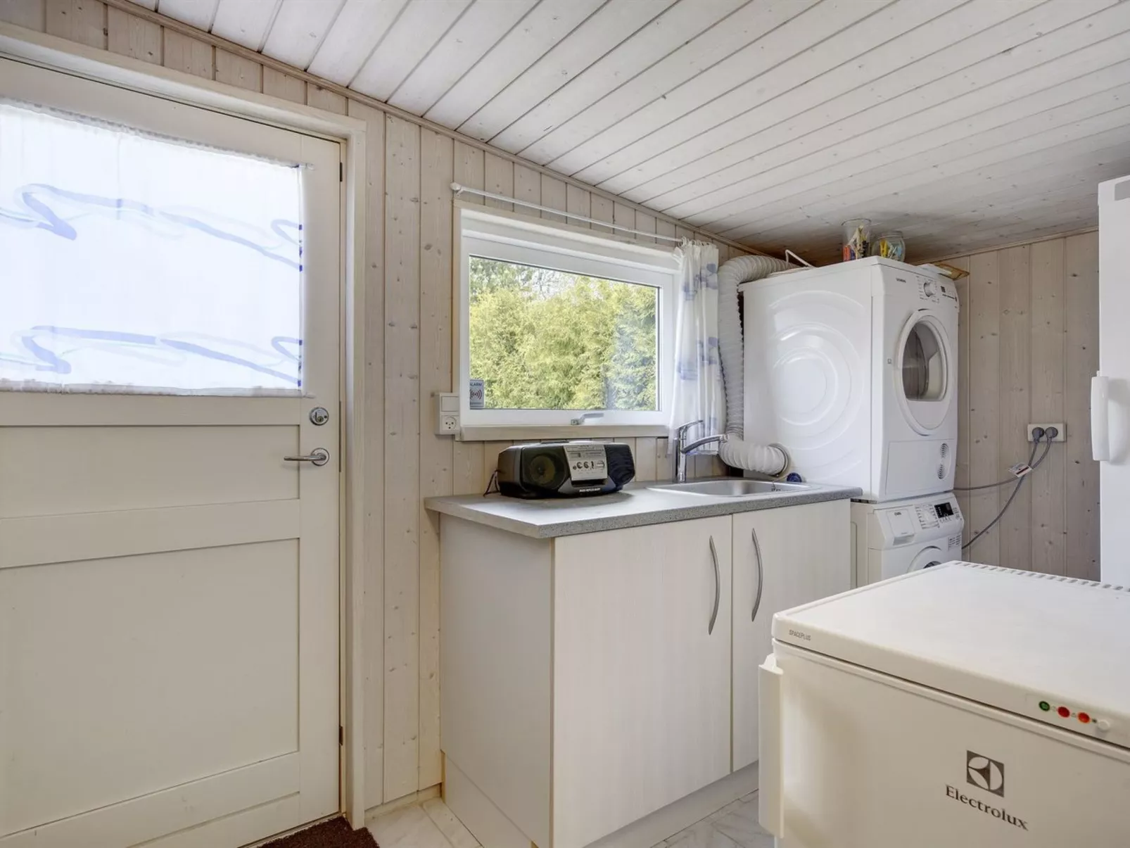 "Frithlef" - 900m from the sea