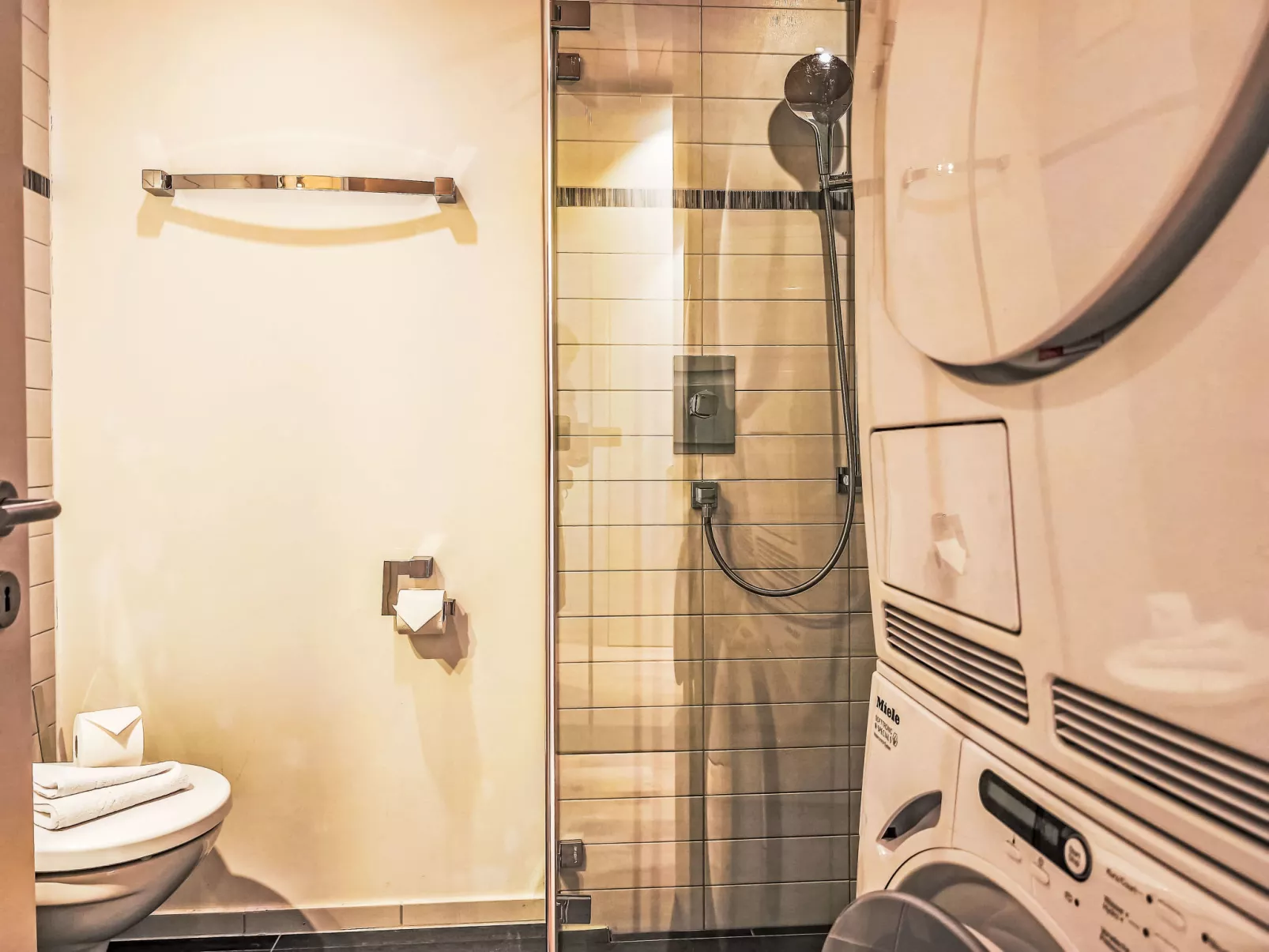 Mittaghorn Apt.8-Inside