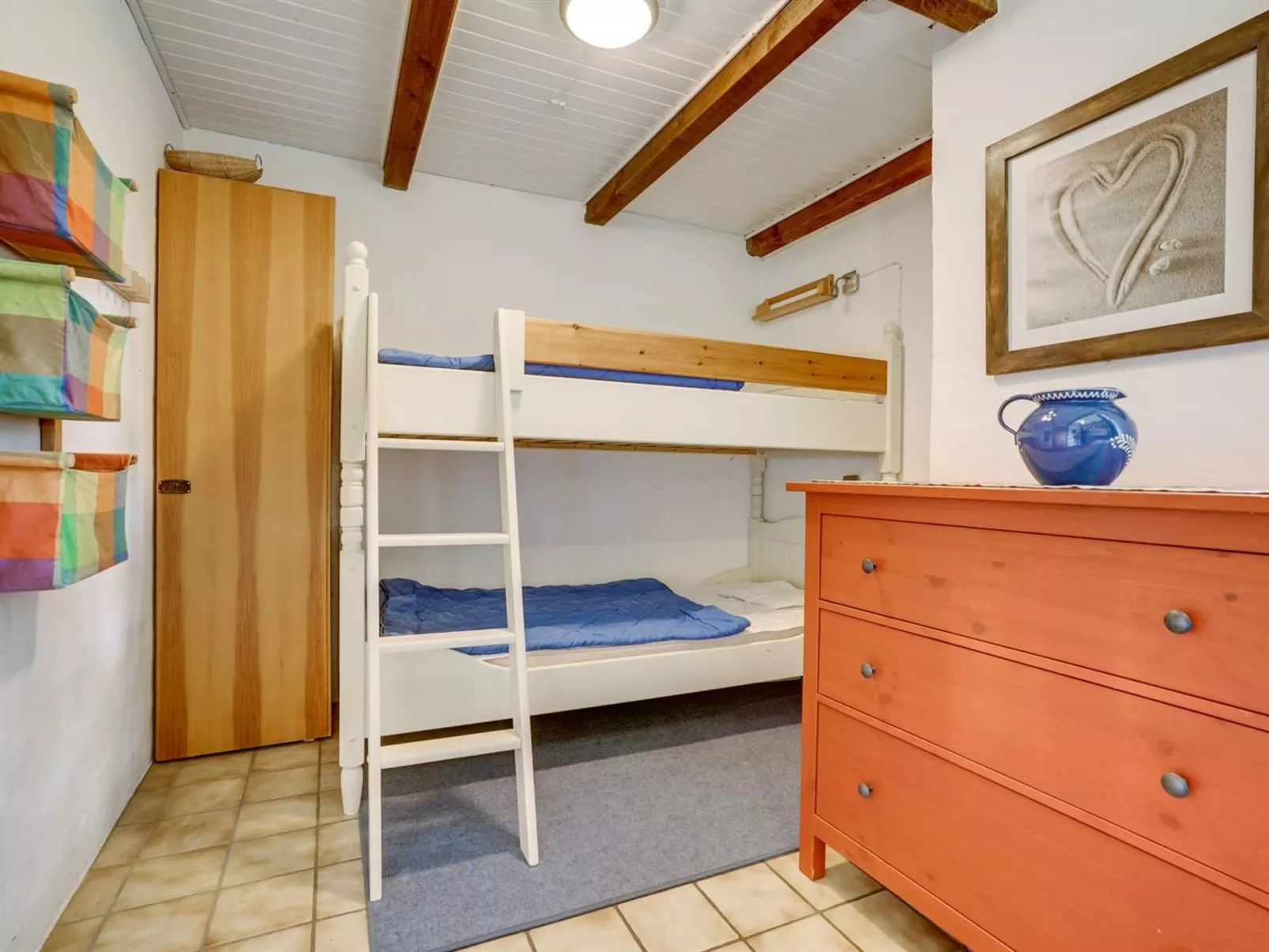 "Ariela" - 1.1km from the sea-Drinnen