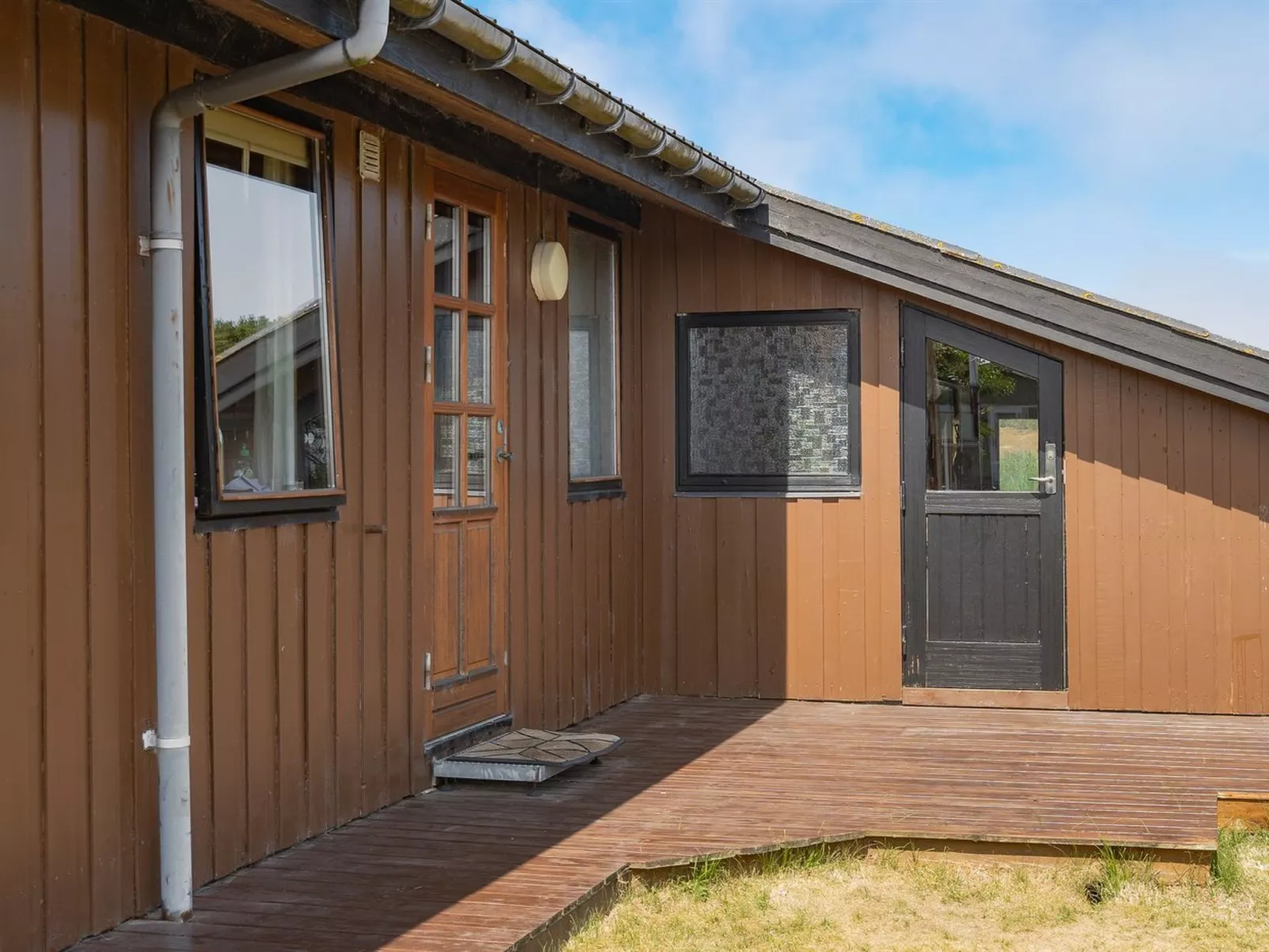 "Frigga" - 400m from the sea