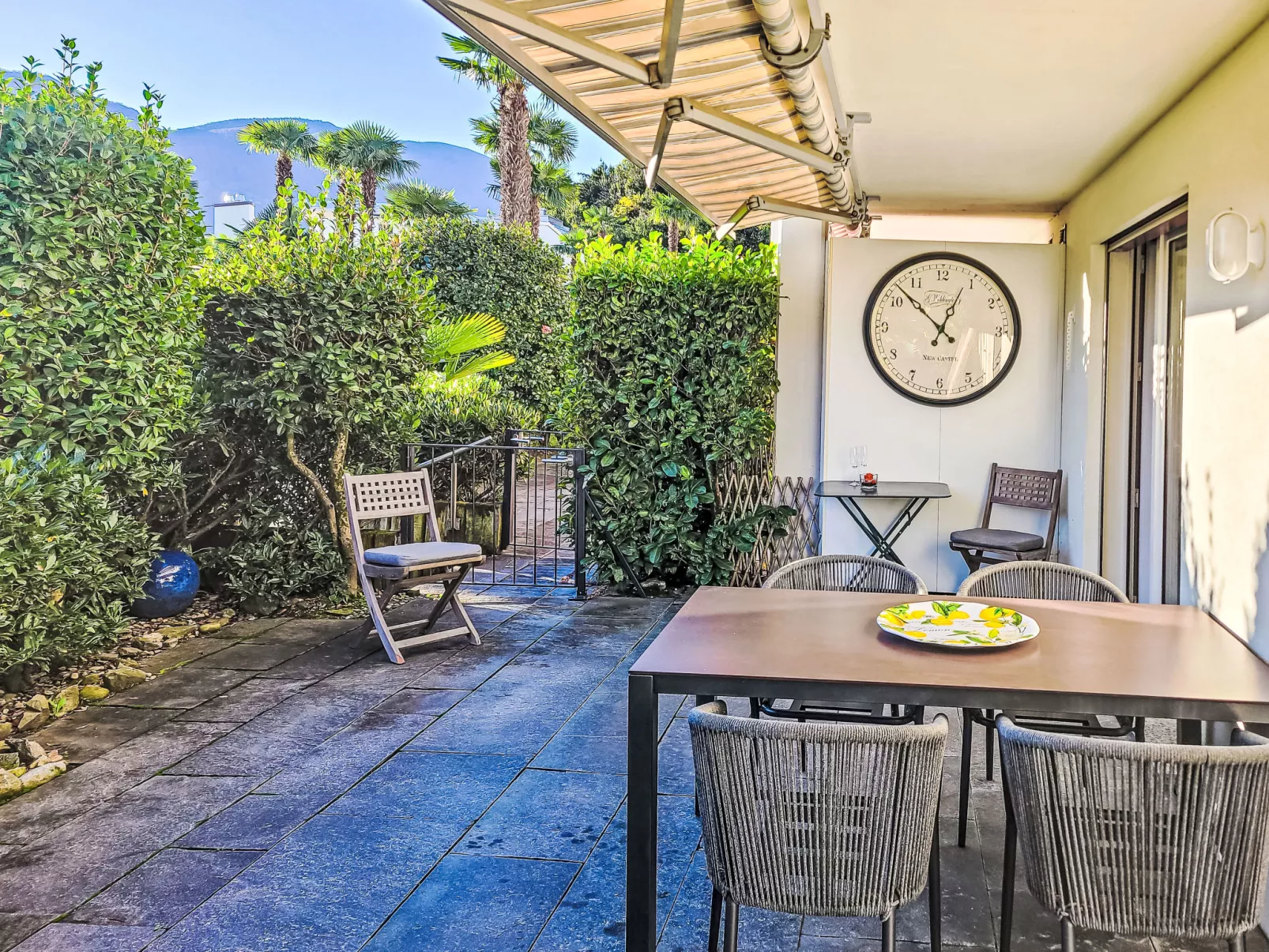 Collina Verde B-Outside